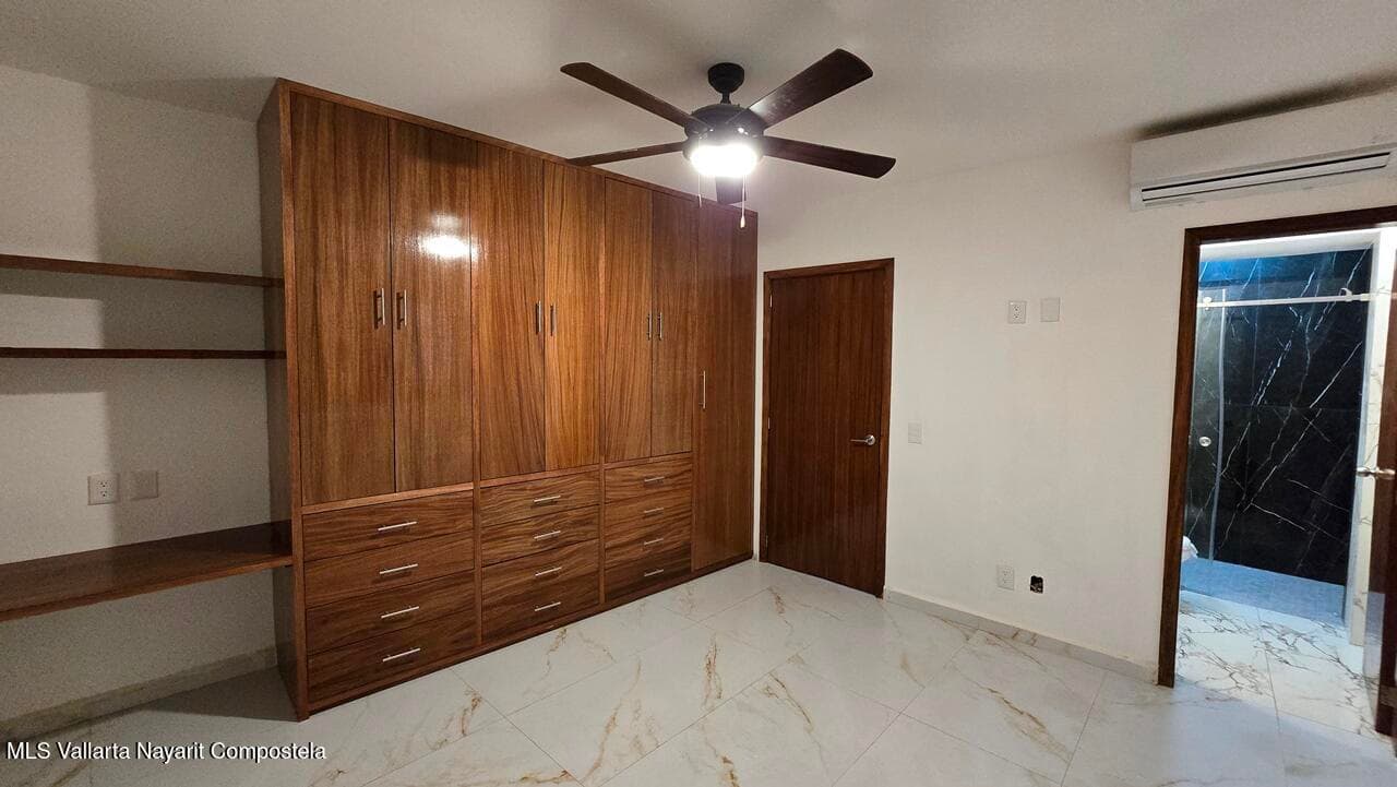 470 C. Fco. I. Madero 23