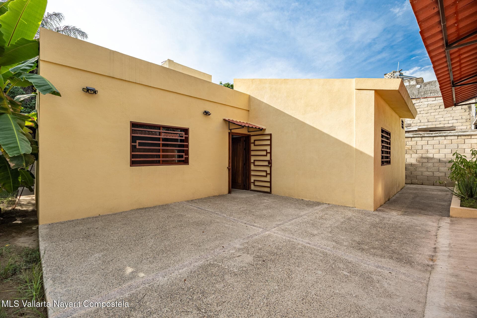 515 Av. Victor Iturbe 5