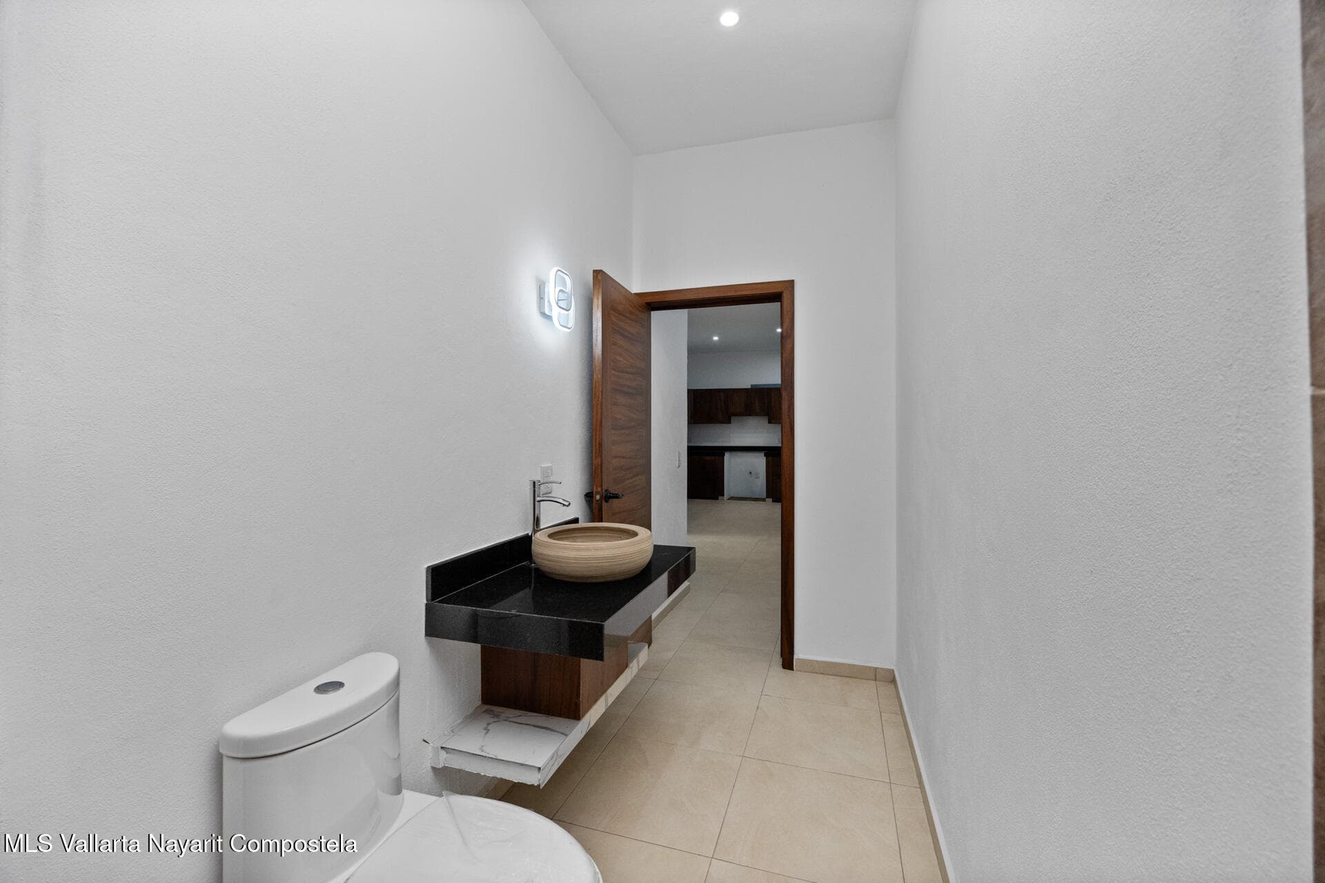 515 Av. Victor Iturbe 24