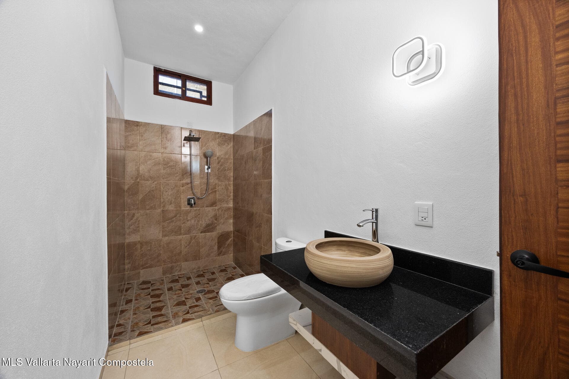 515 Av. Victor Iturbe 25