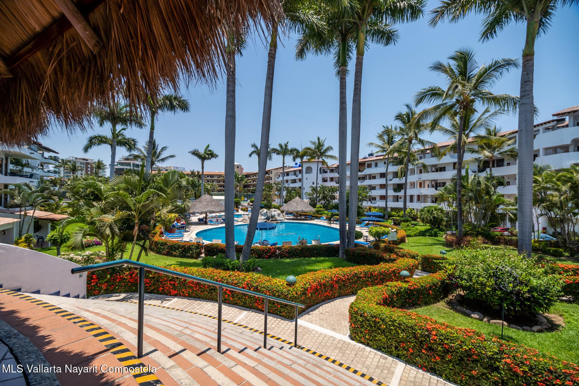 Royal Pacific Yacht Club 25
