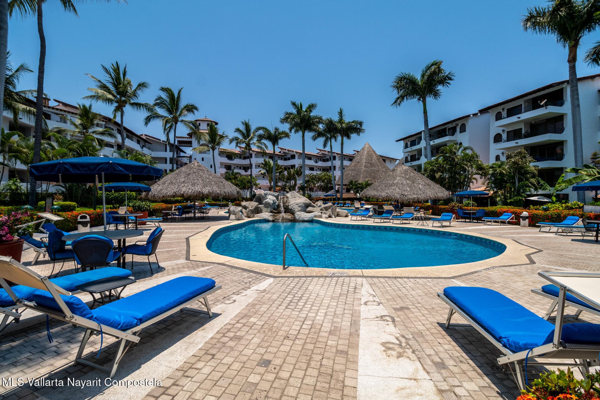 Royal Pacific Yacht Club 30