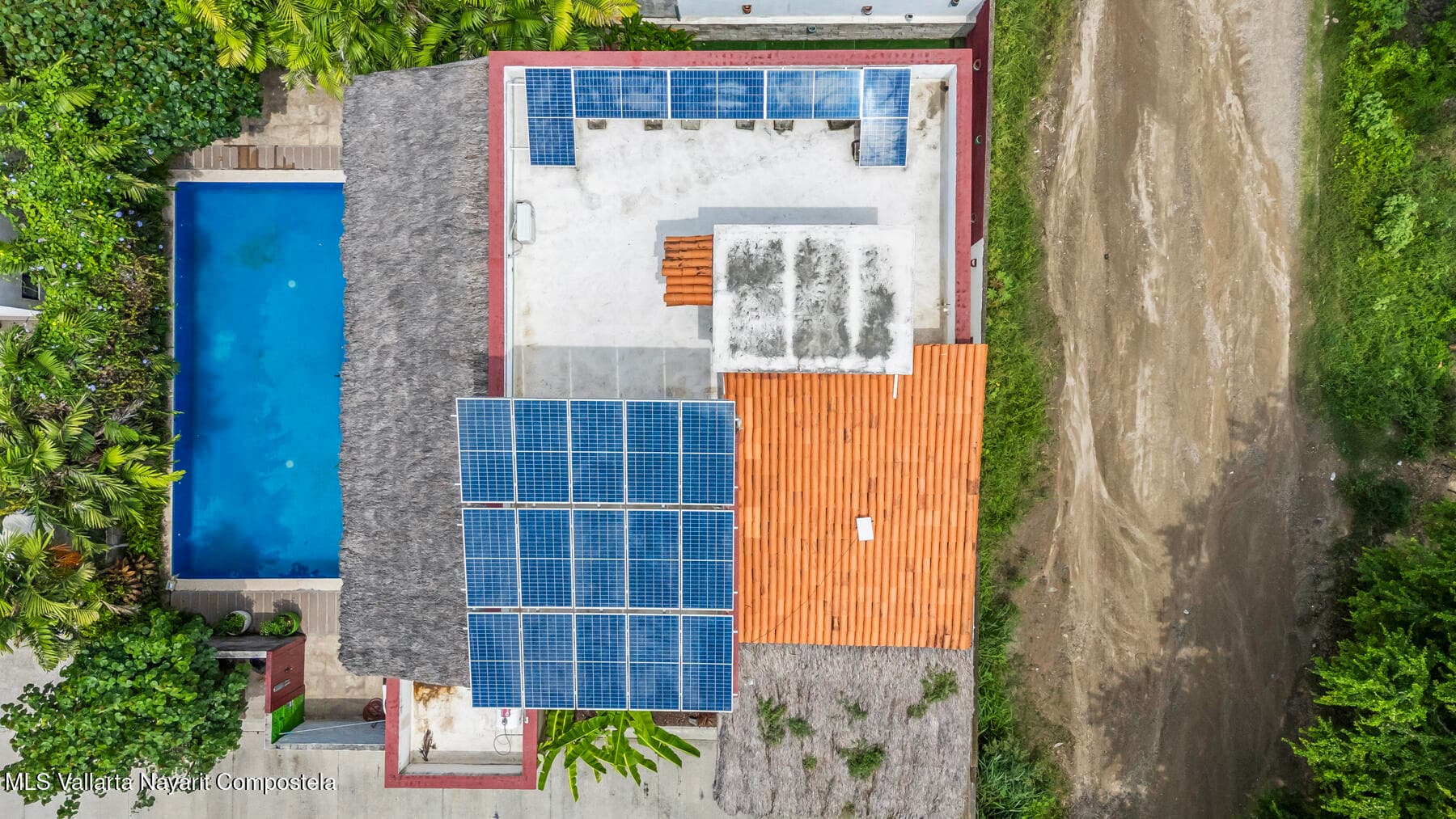 500 AVENIDA ESTACIONES 32