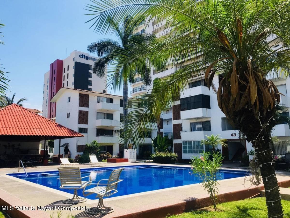 120 Av Prisciliano Sanchez 28