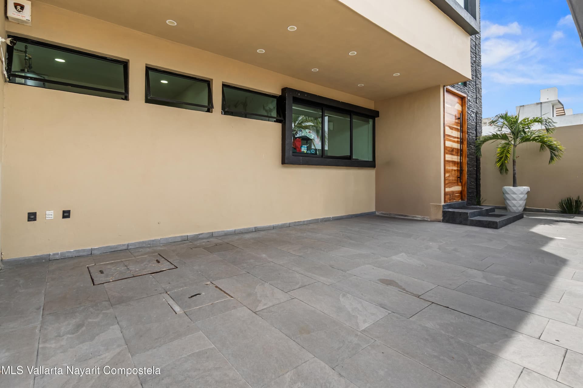 5 A Avenida Rinconada de Banderas 4