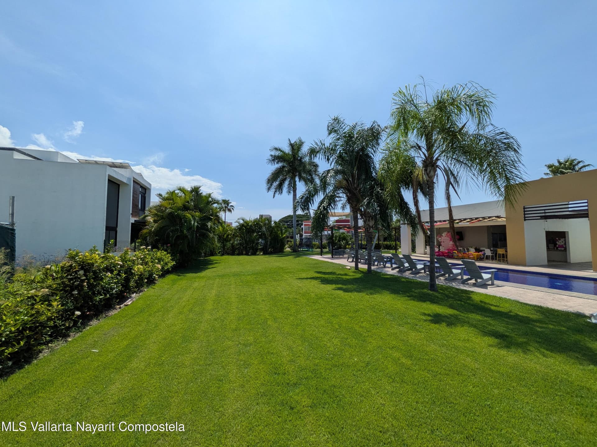 574 Avenida Mexico 19