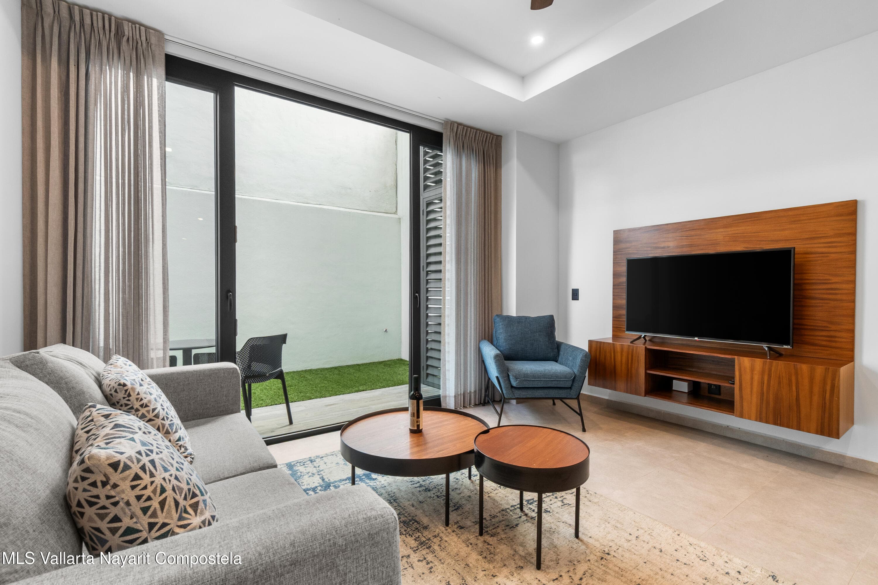 193 Avenida Grandes Lagos 4
