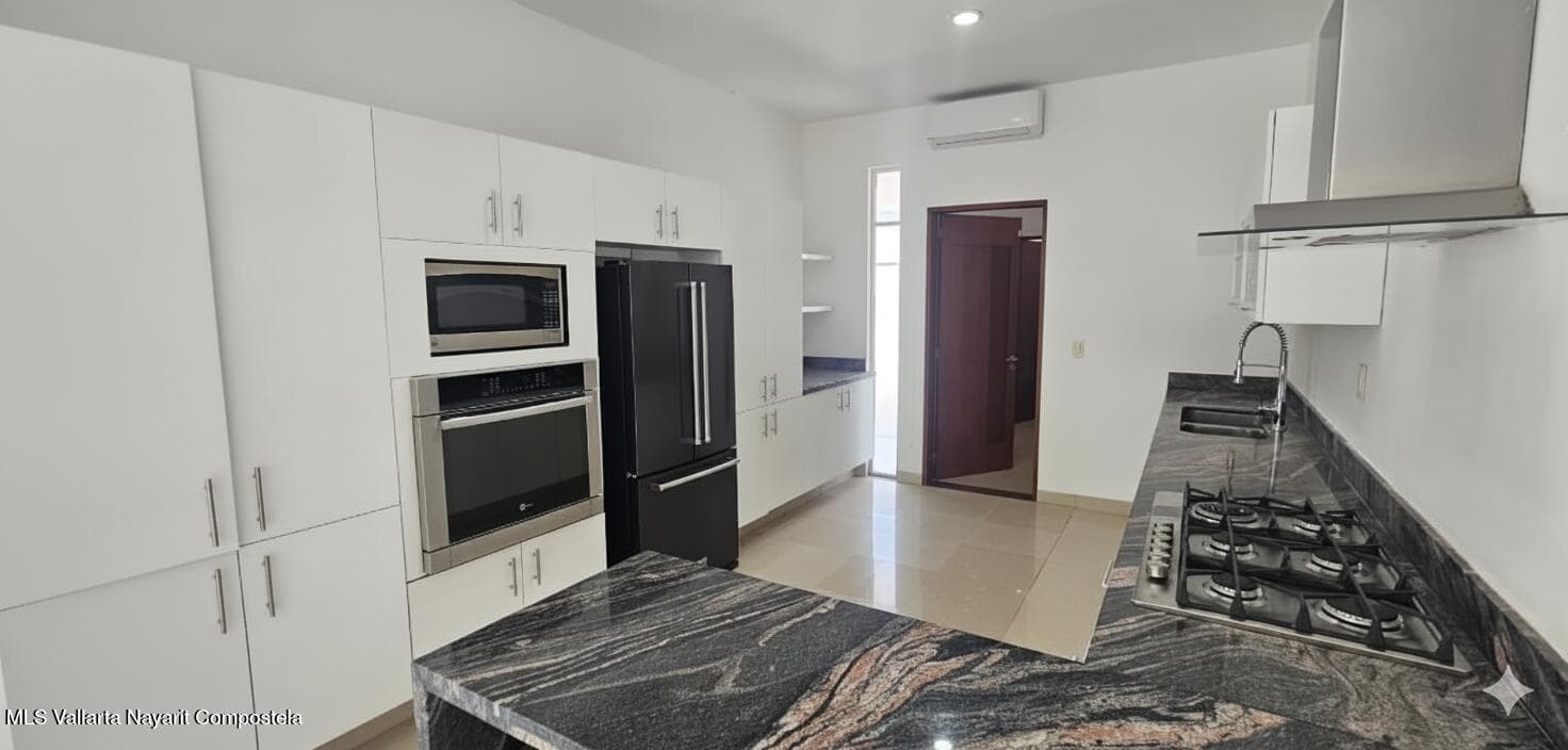 574 Avenida Mexico 3