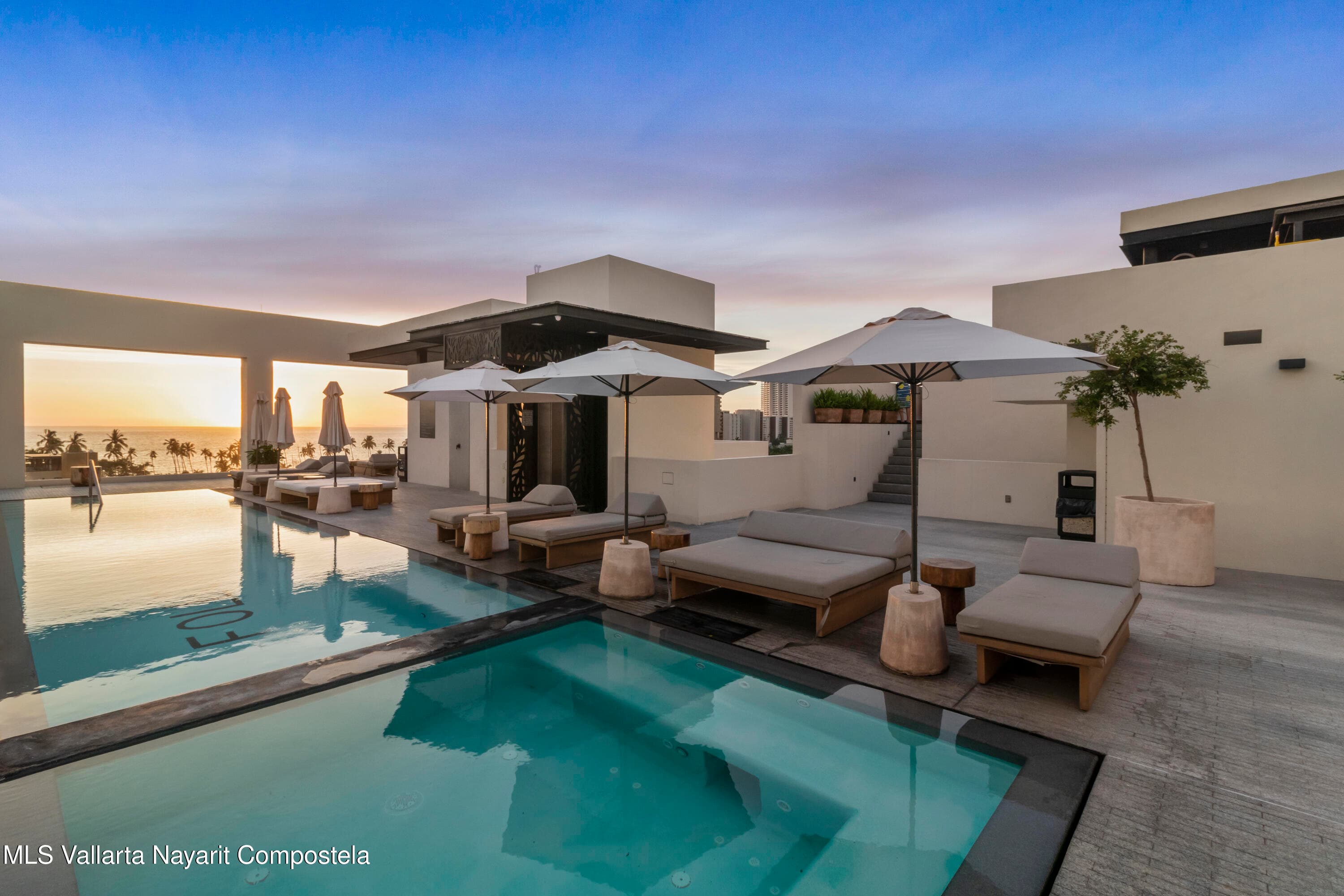 The Colonial 40