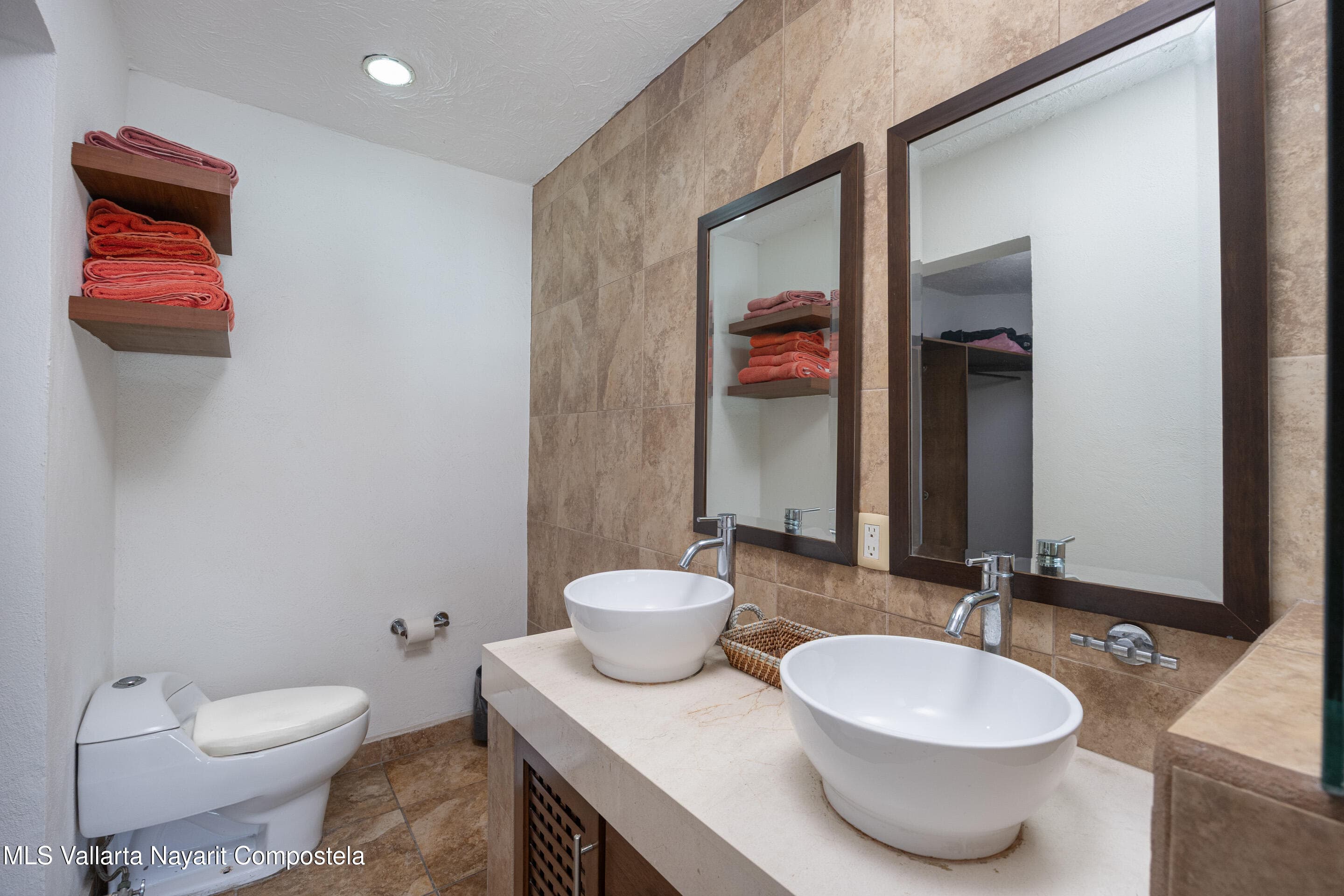 161 Av.  Paseo de La Marina Palmas 27