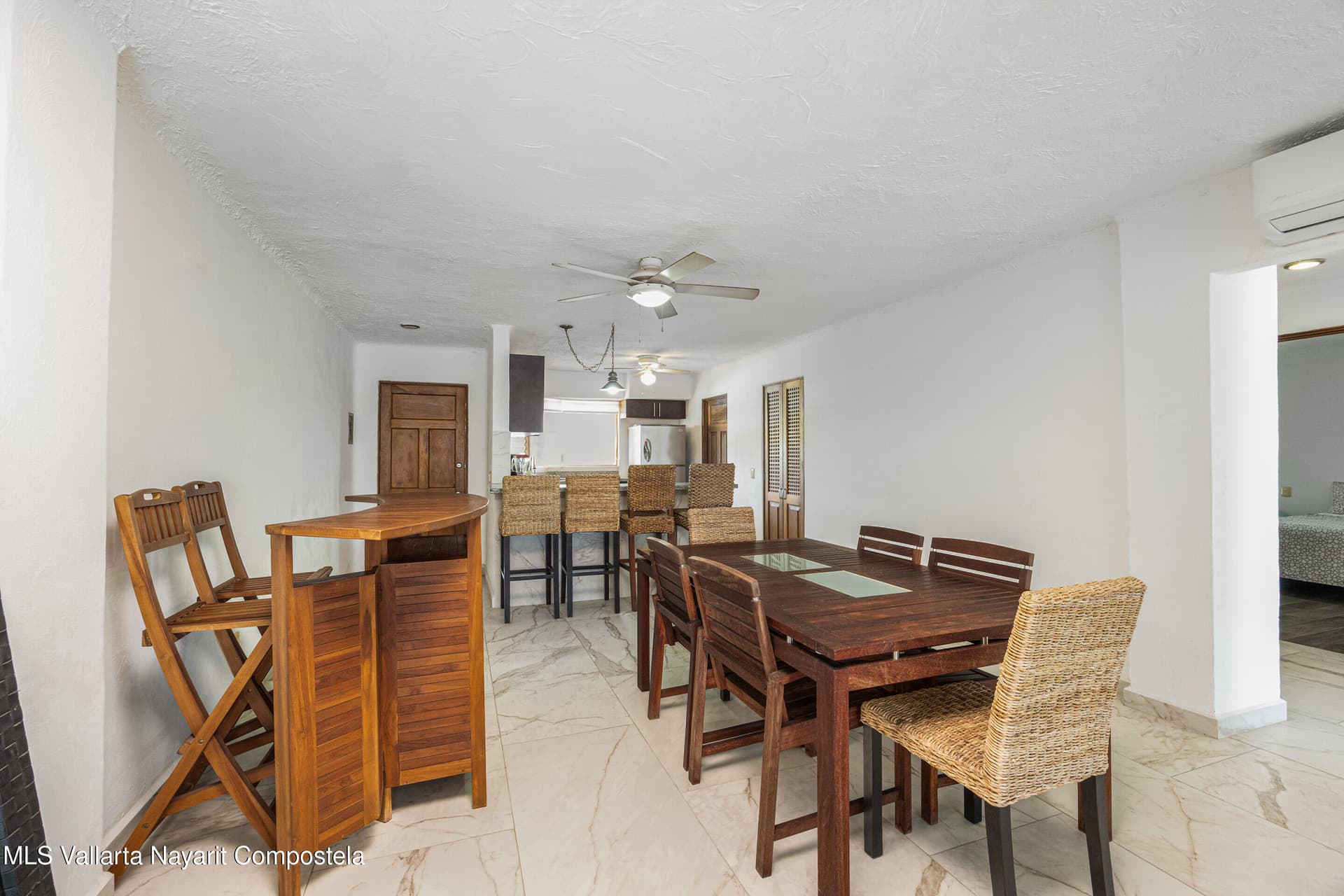161 Av.  Paseo de La Marina Palmas 14