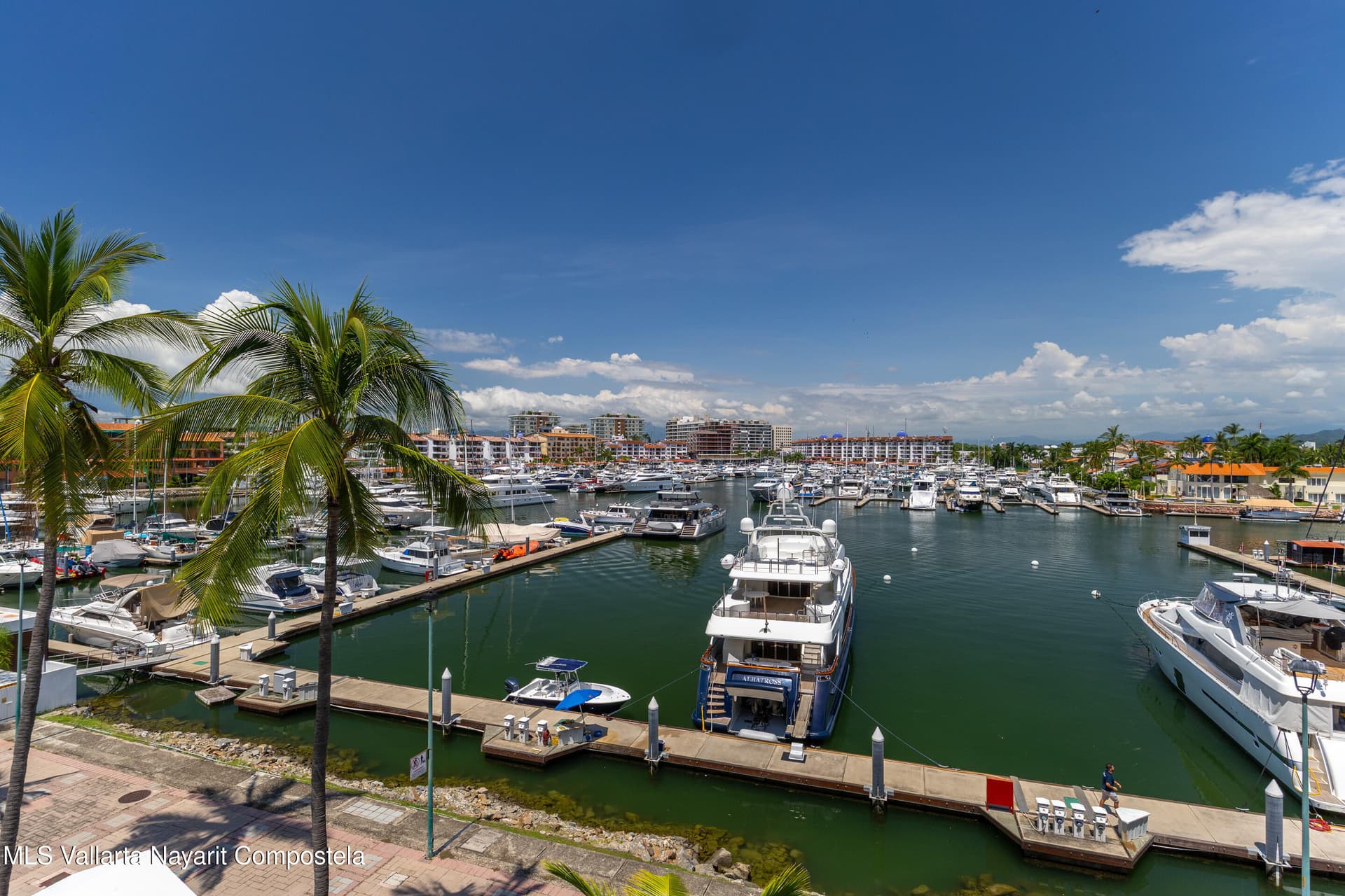 161 Av.  Paseo de La Marina Palmas 9