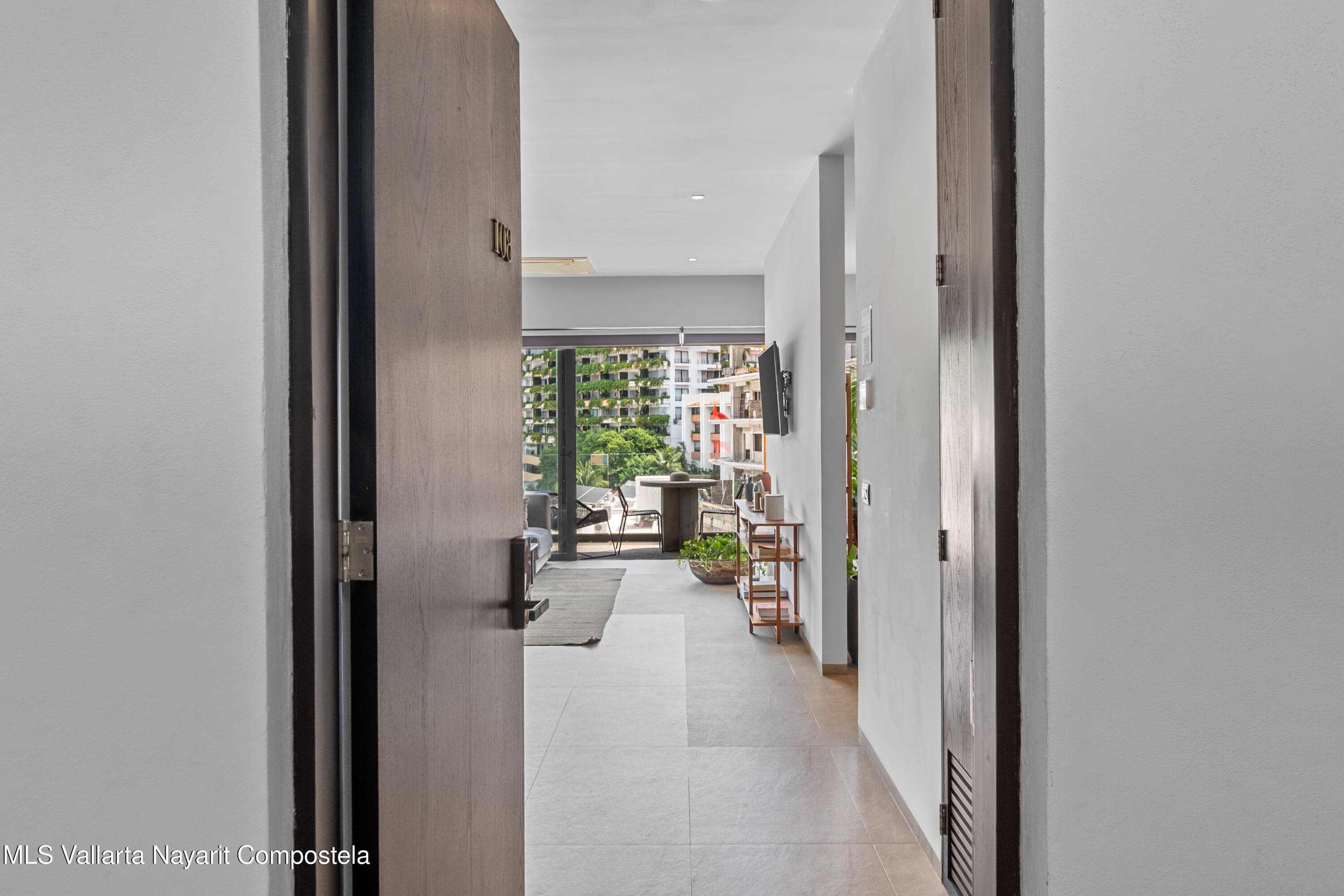 105 Sail View 2