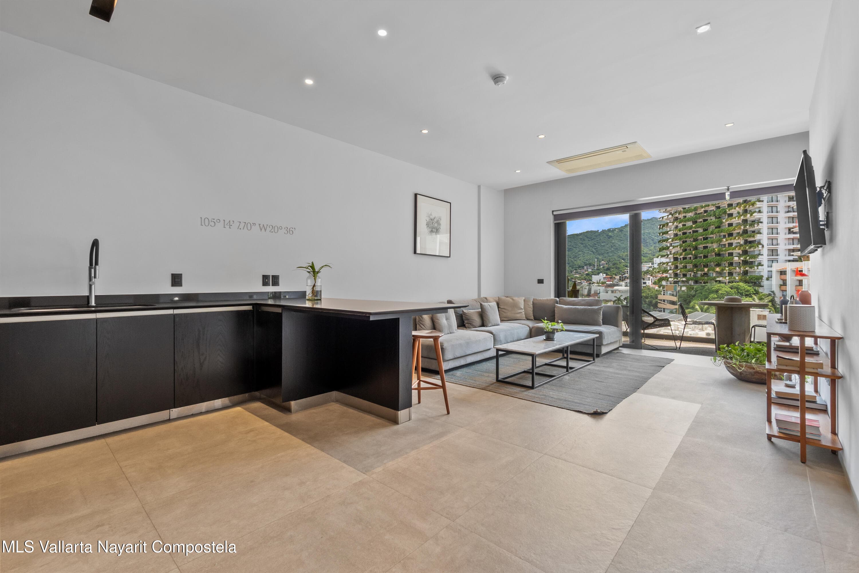 105 Sail View 3