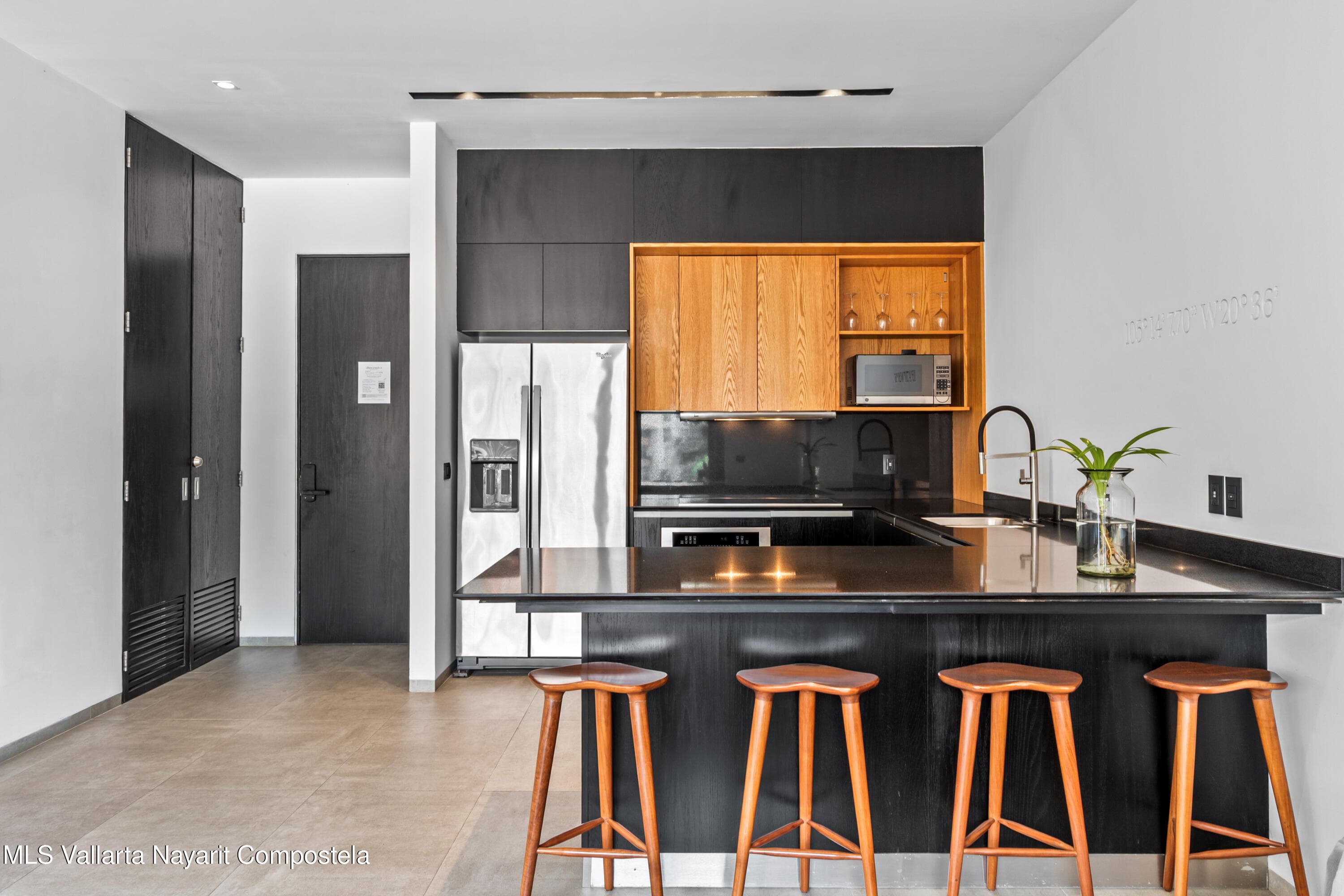 105 Sail View 6