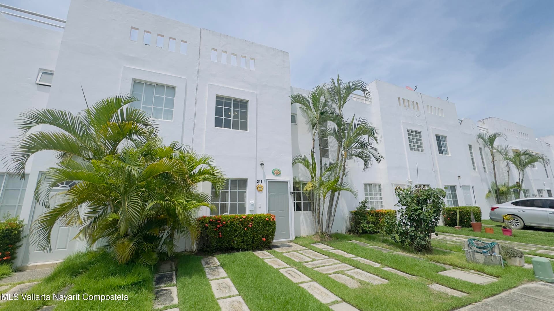 211 Paseo de Hermes 31