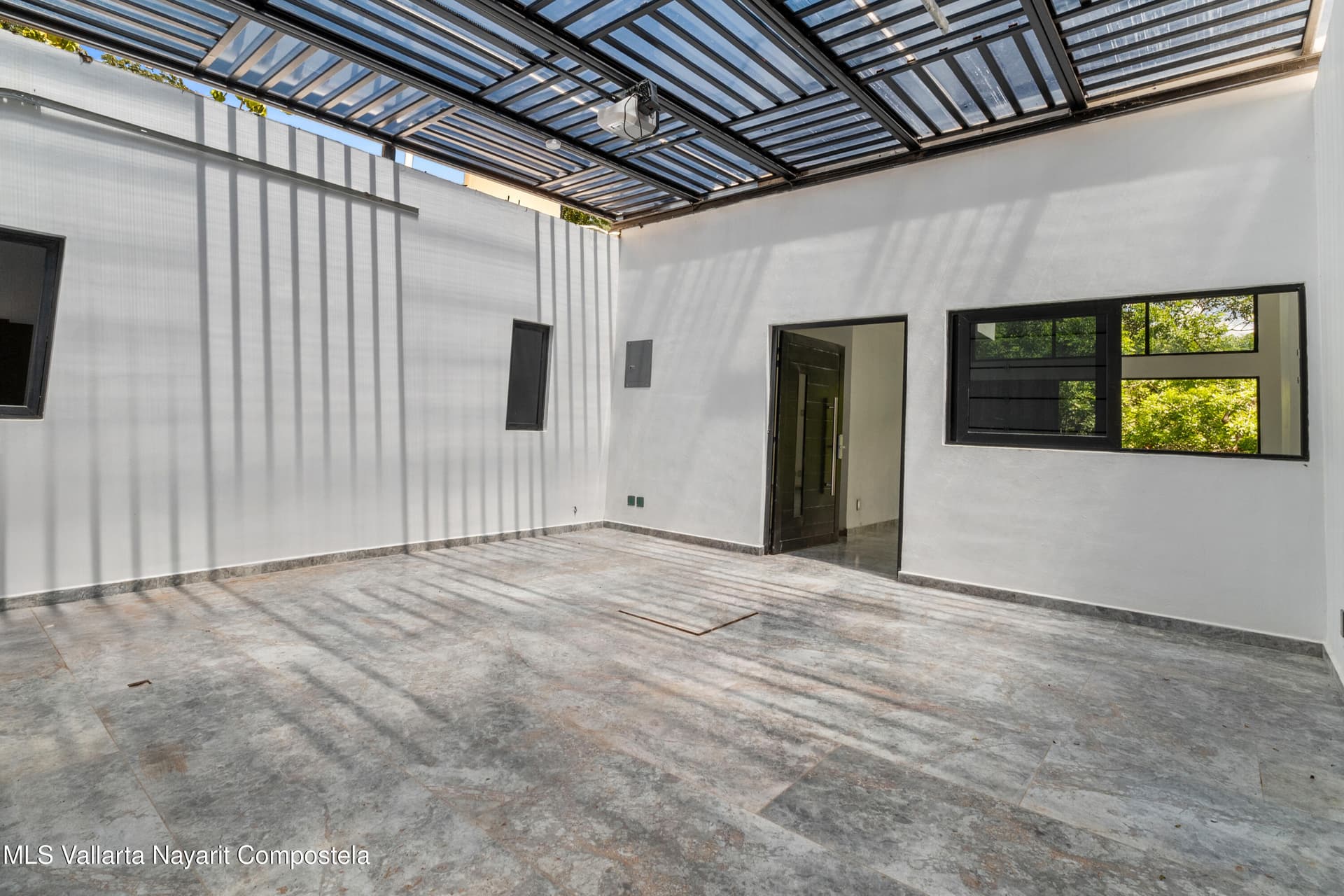 1042 Carmino Vallejo 7