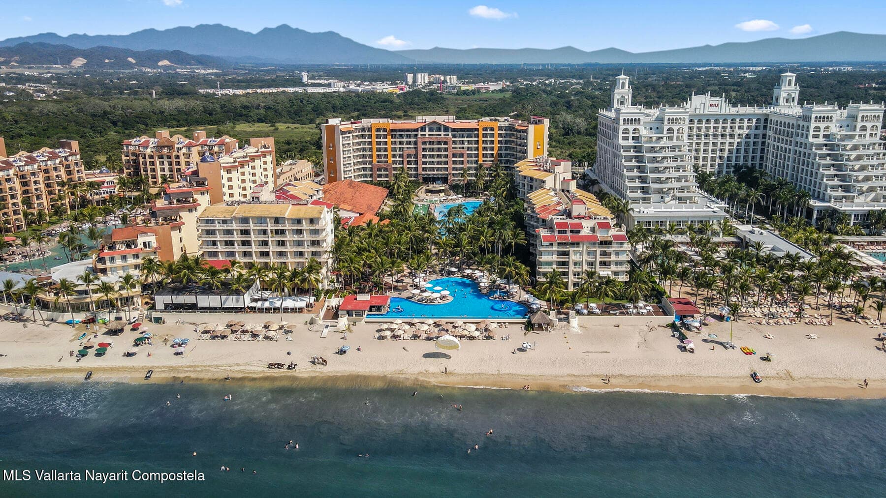 Playa Del Sol Grand 18