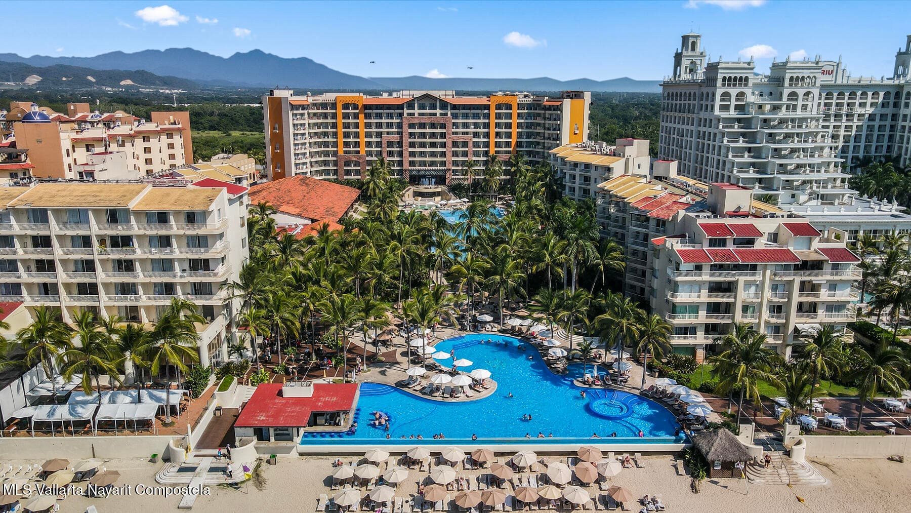 Playa Del Sol Grand 19