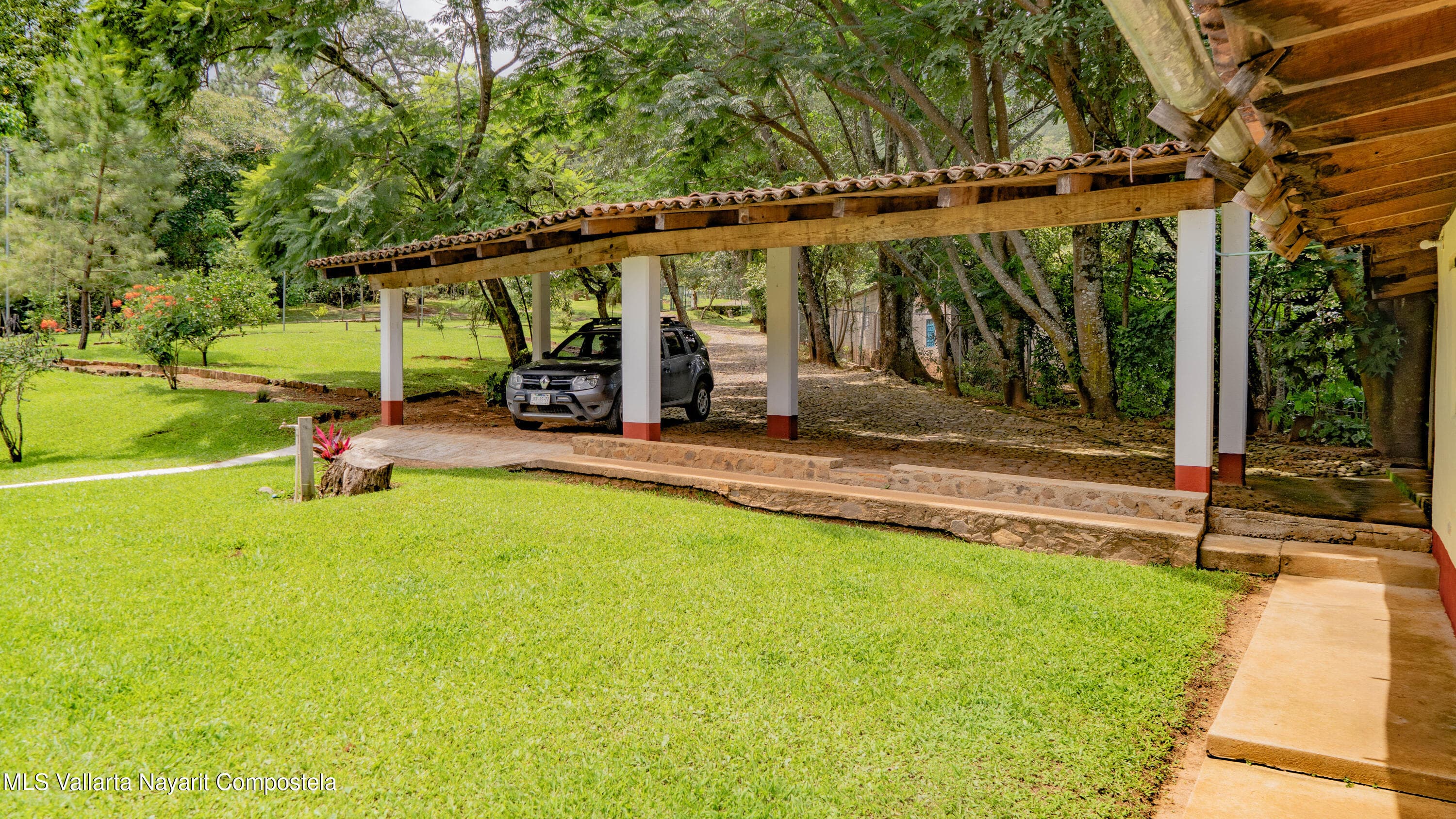 0 LA ERMITA Carr Fed 544 8