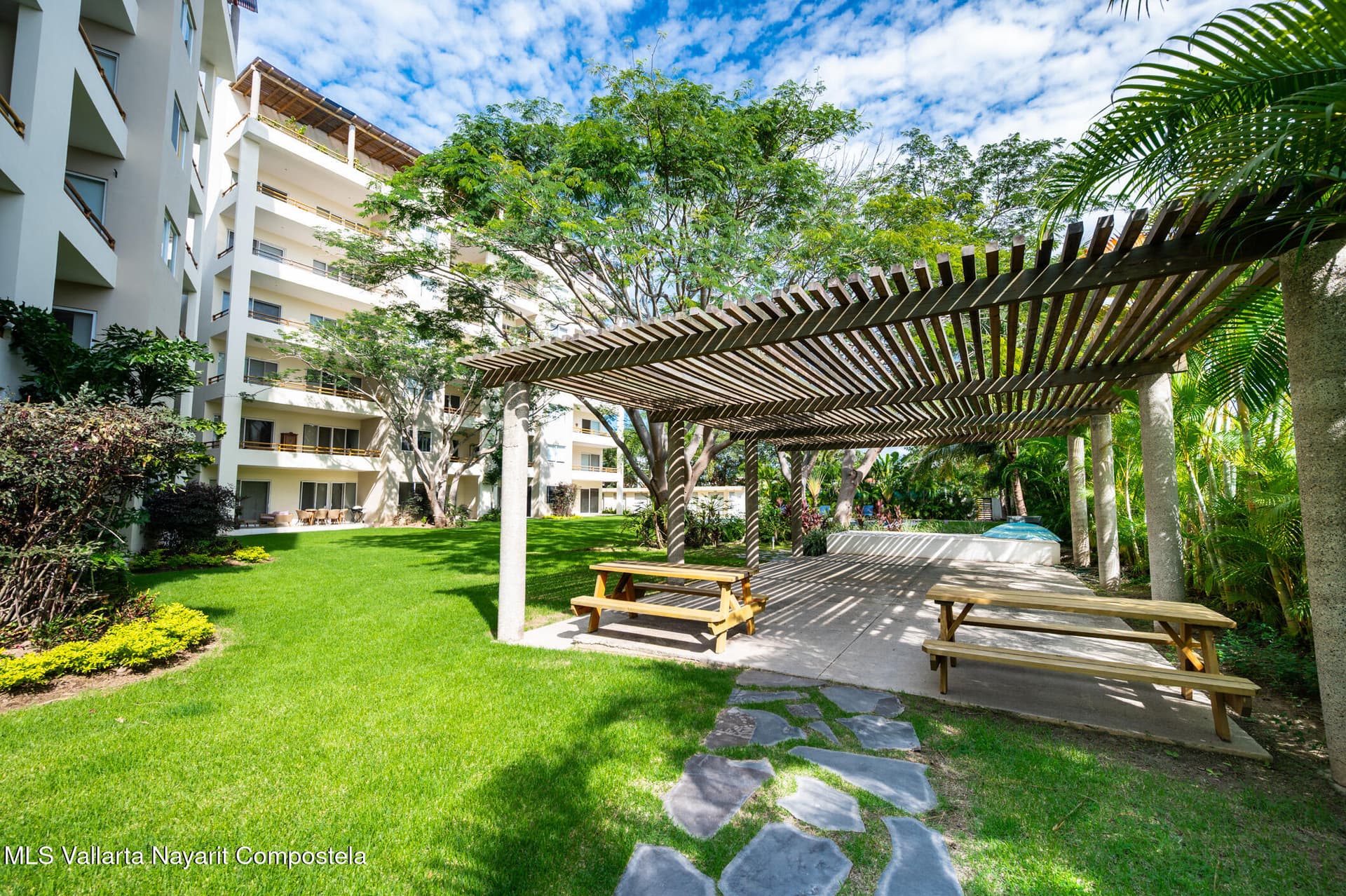 Flamingos Sport Residence II 19