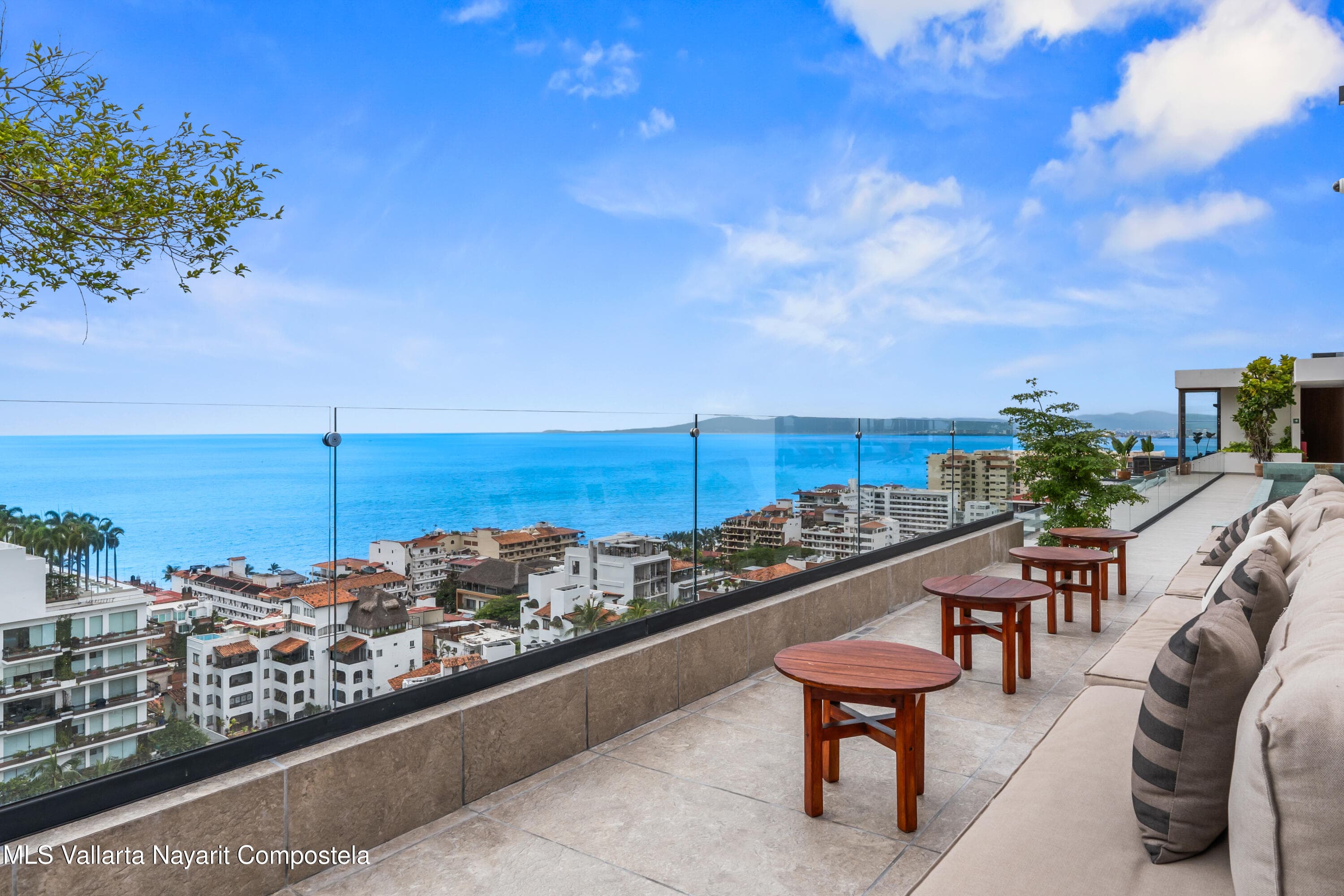 105 Sail View 34