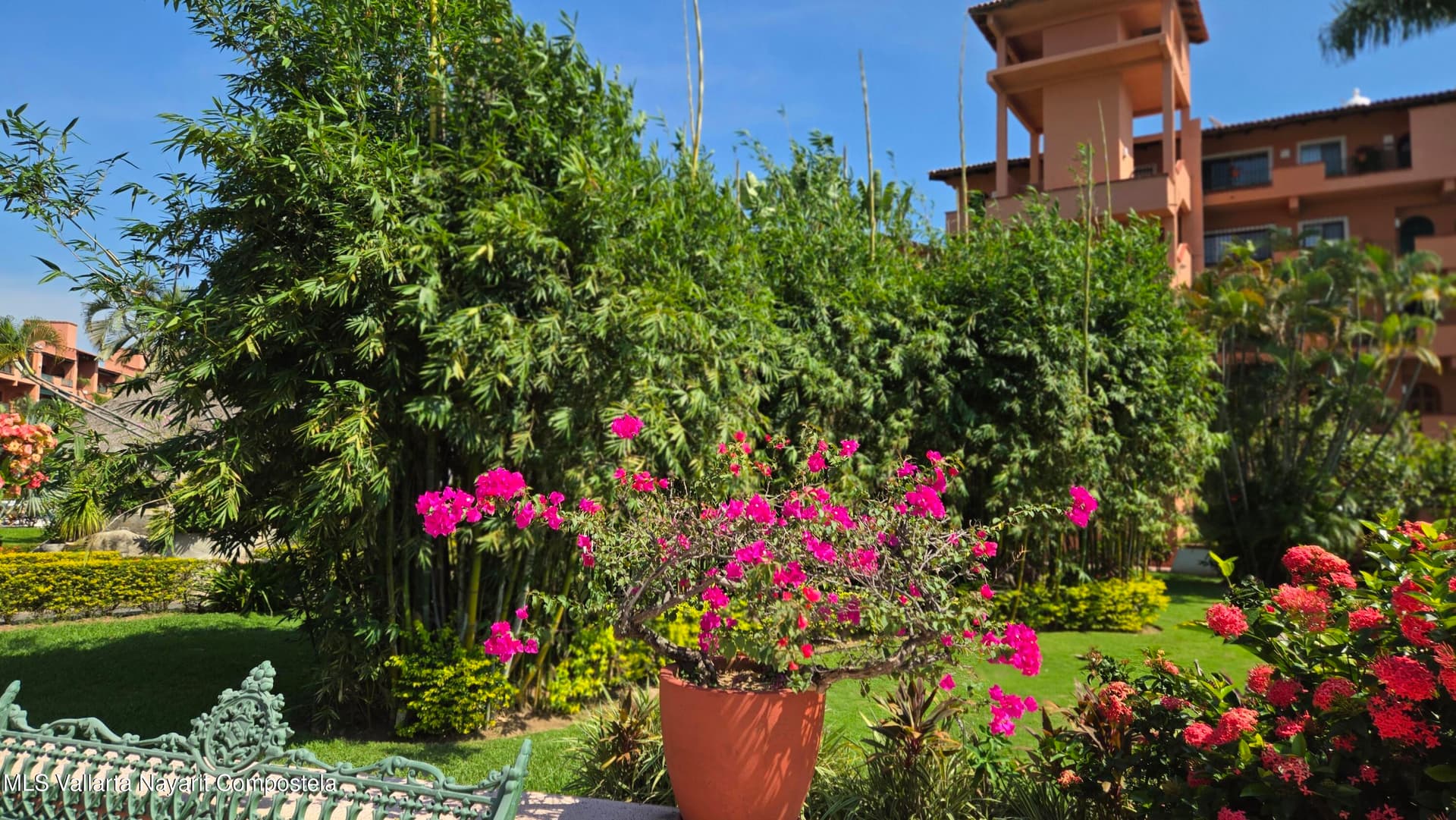 Puesta Del Sol - Marina 32