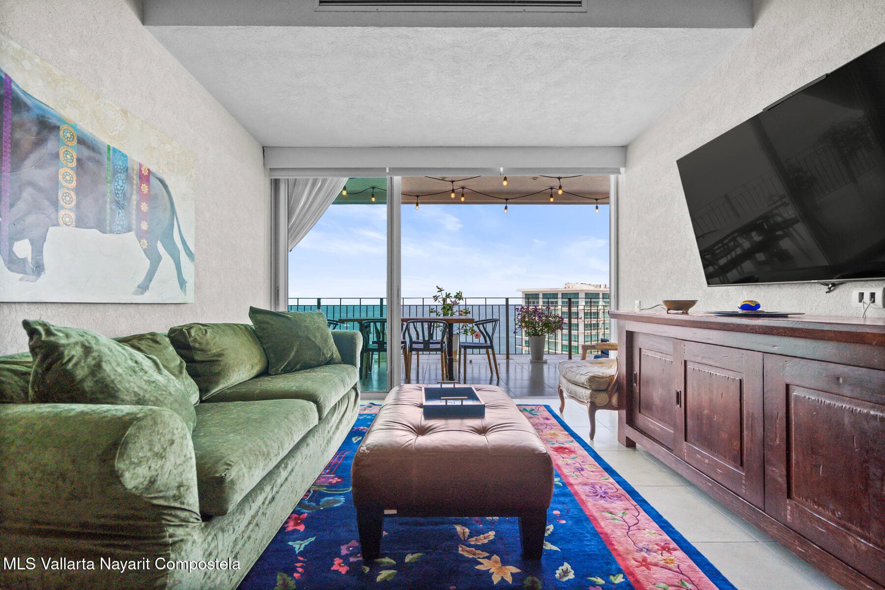 Grand Venetian 8