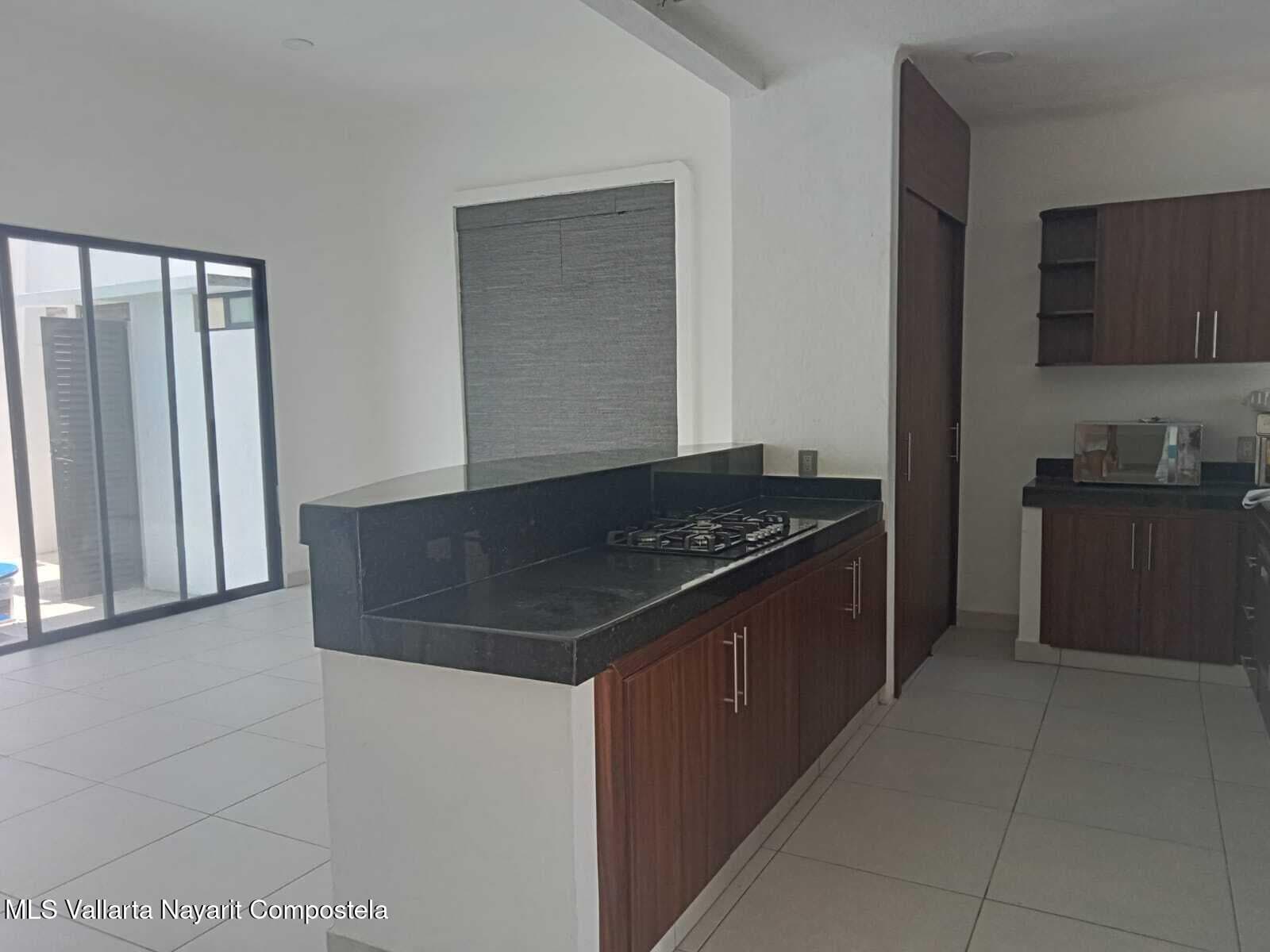 14 CALLE GARDENIA 2