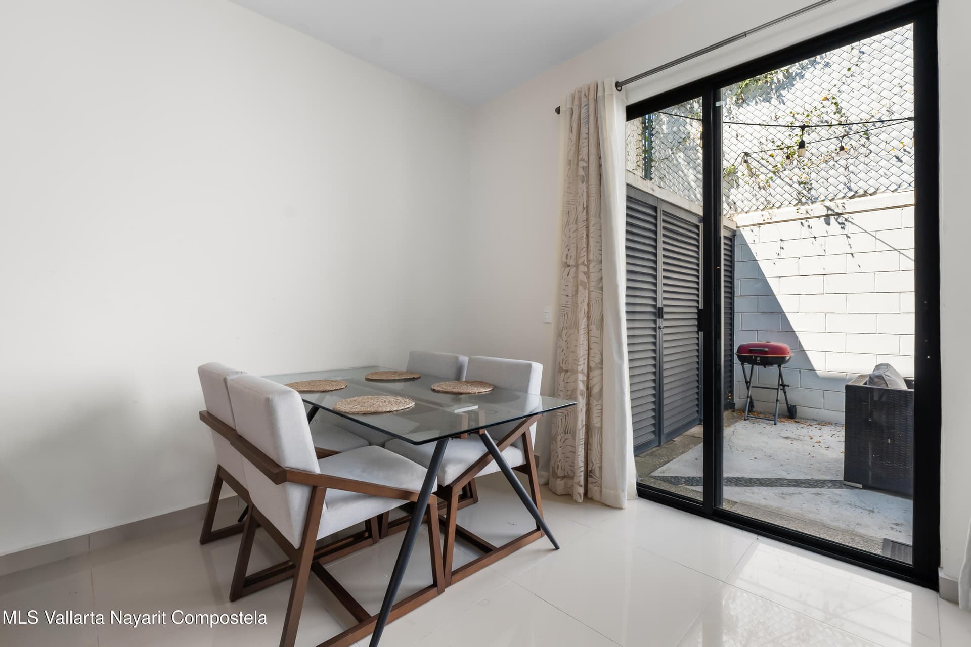 Ebano Residencial 8