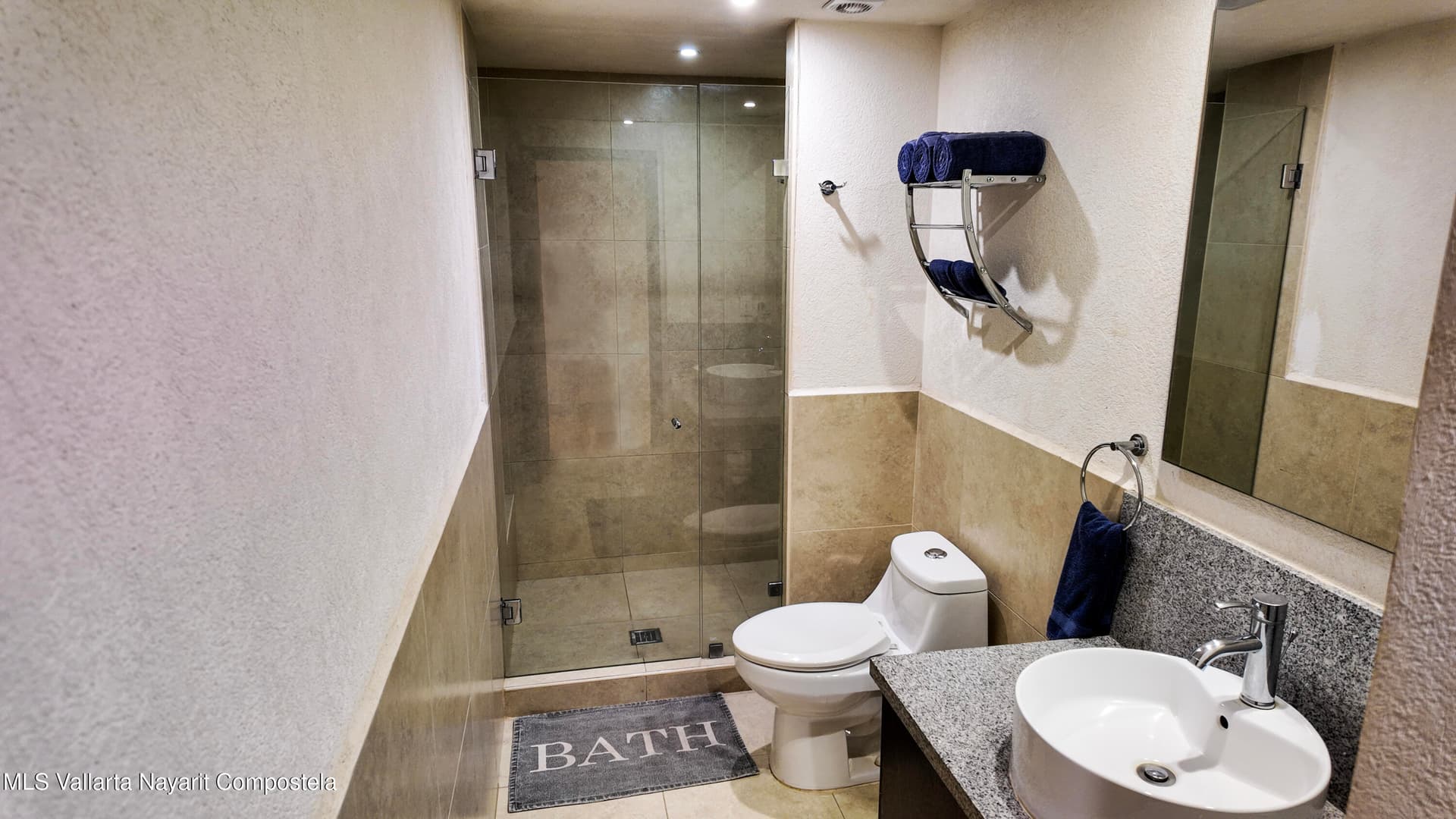 Grand Venetian 7
