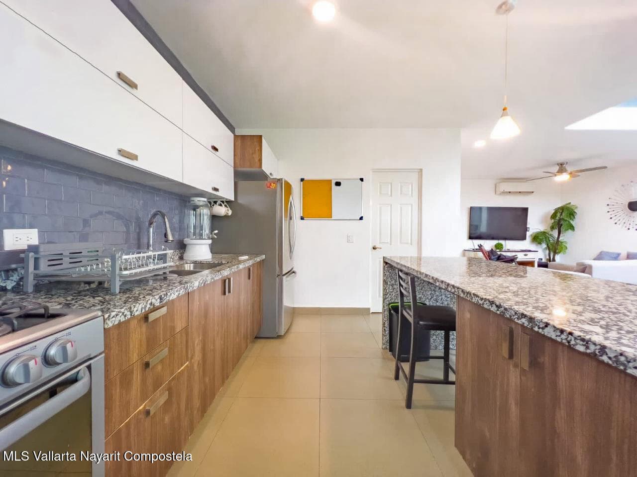 1208 Mantua 6