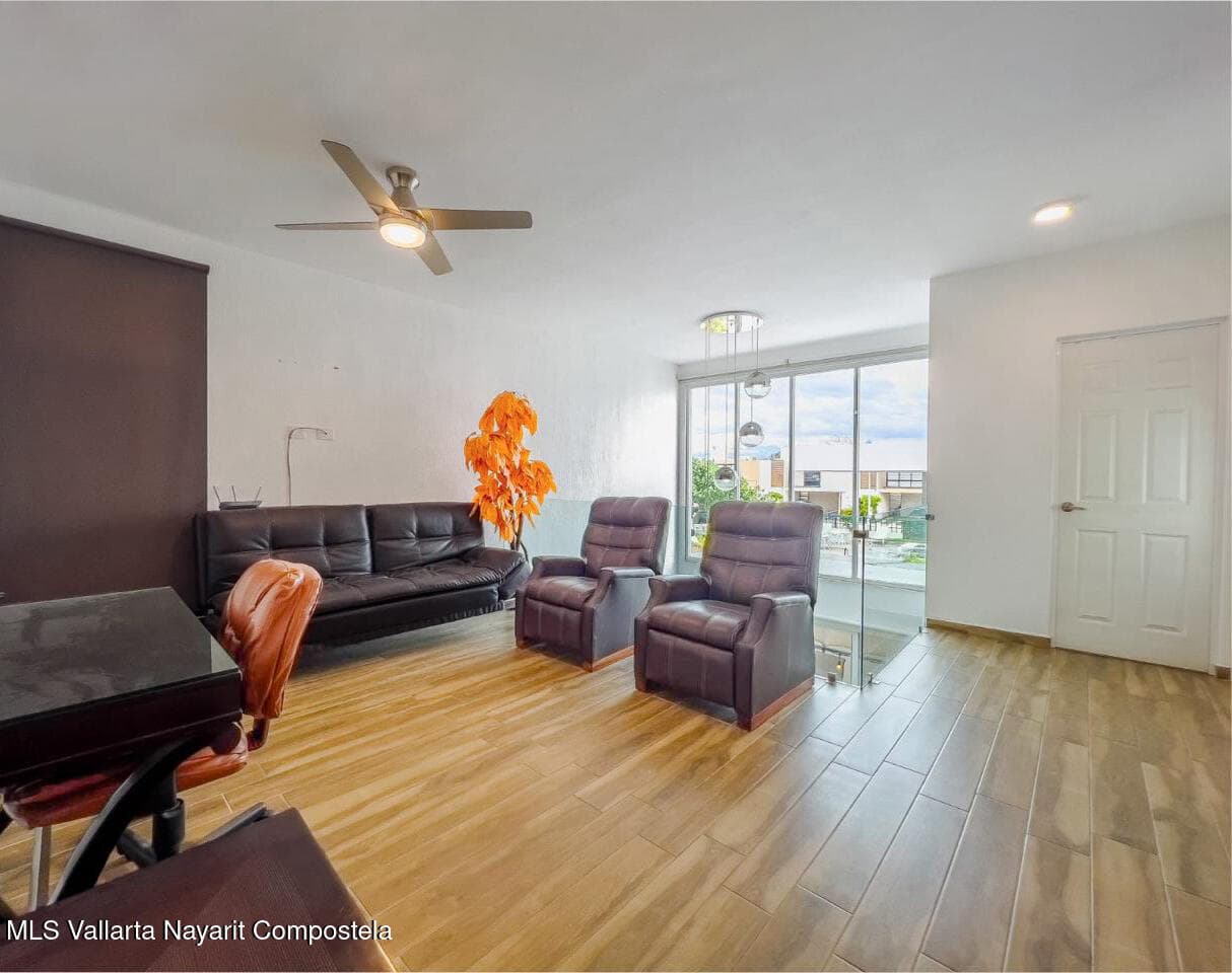 1208 Mantua 12