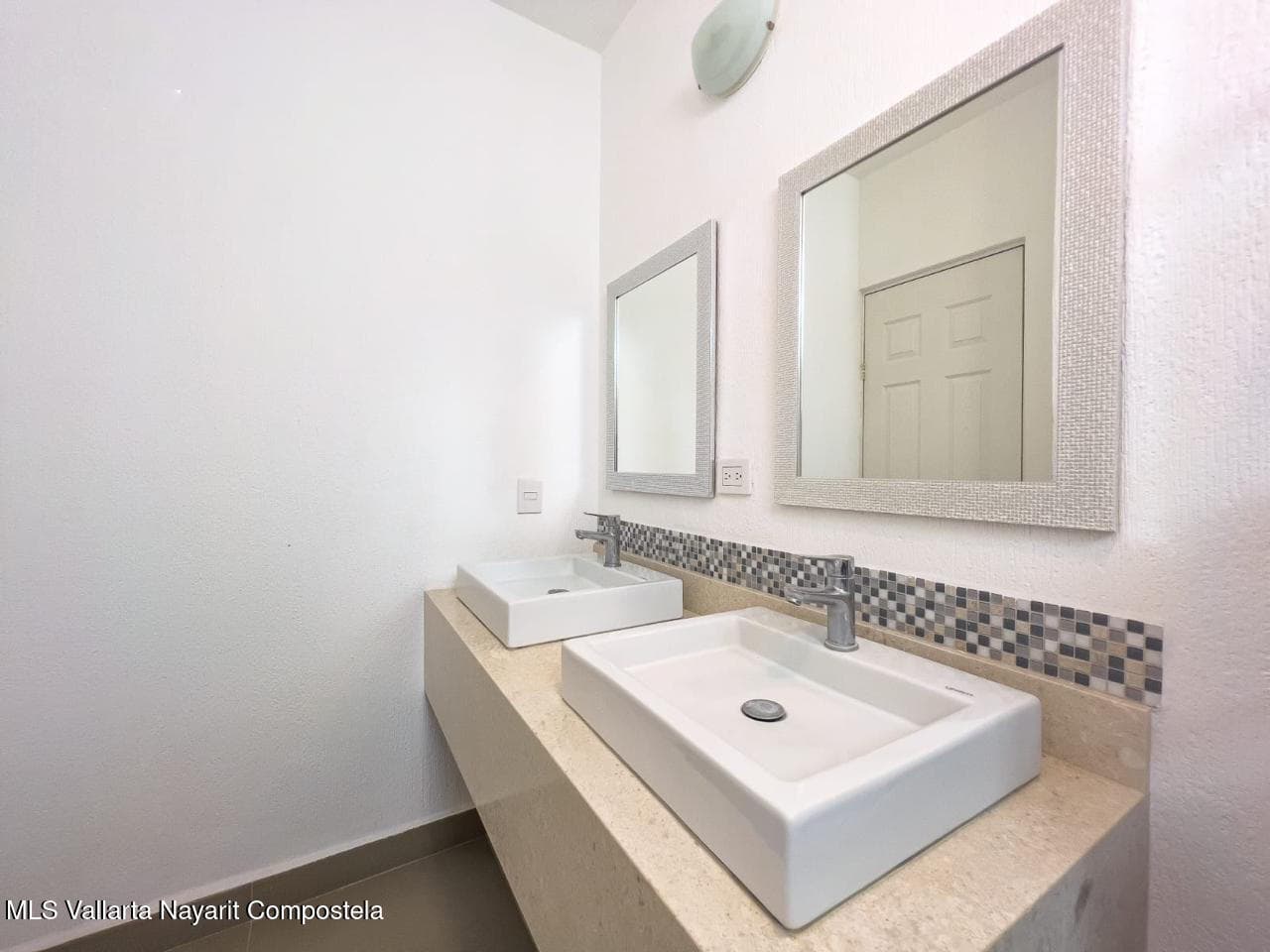 1208 Mantua 15
