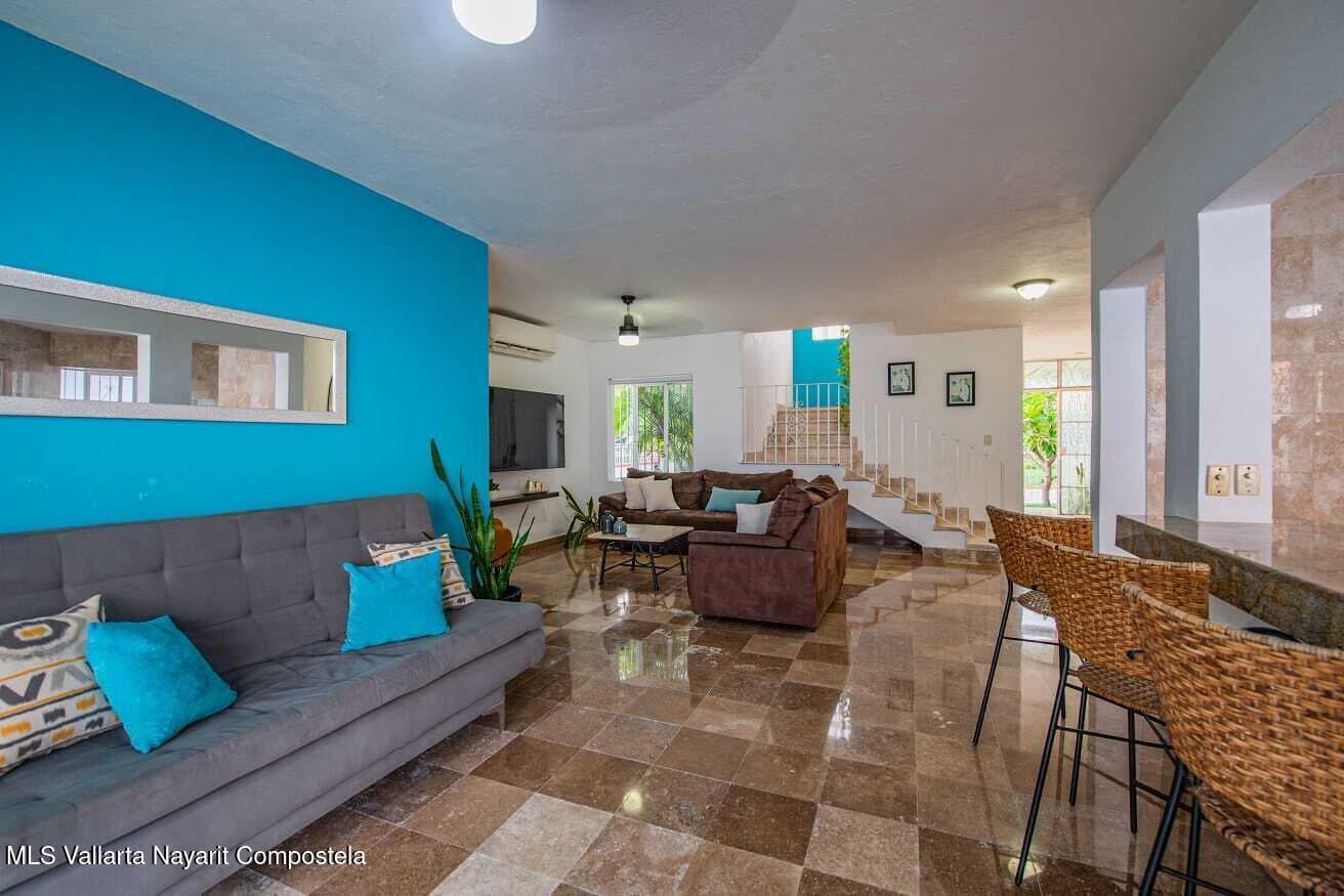 103 Av. Paseo del Marlin 6