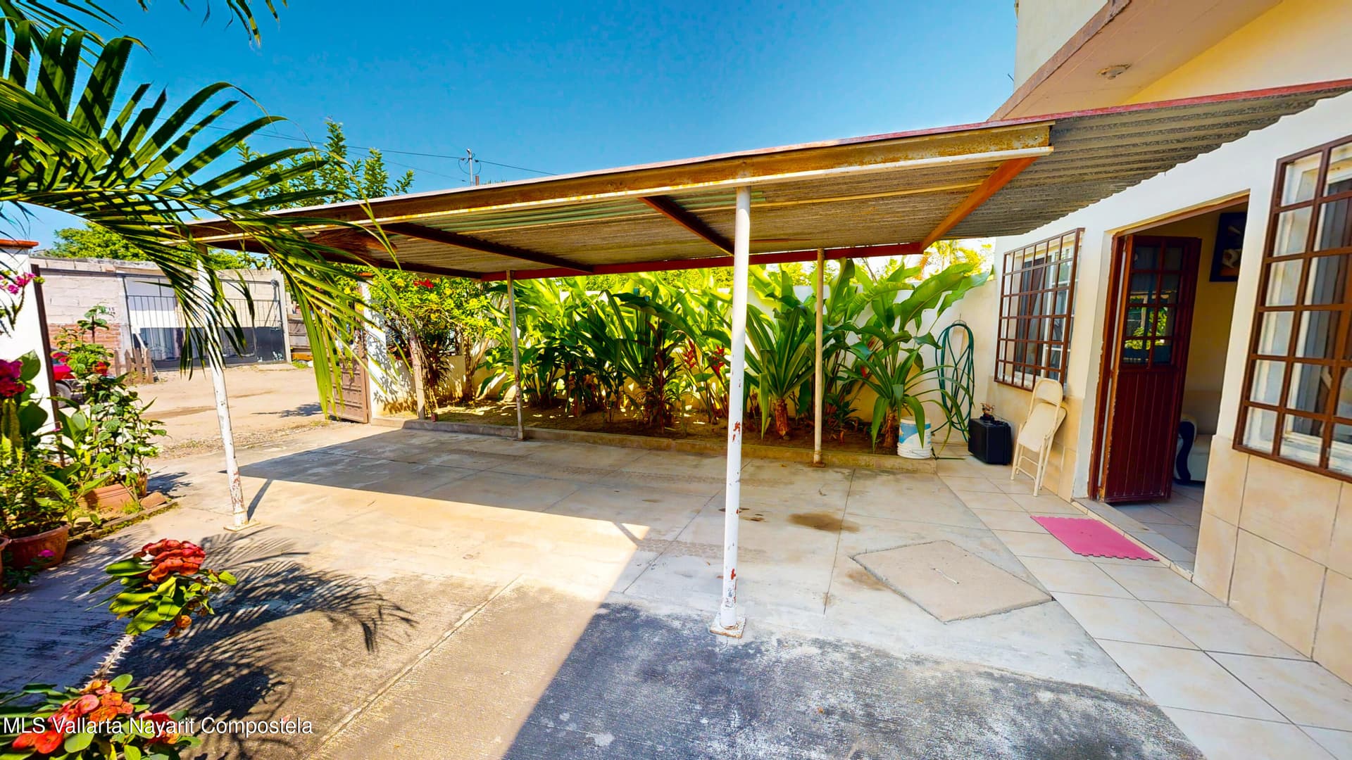 50 Calle Lirio 21
