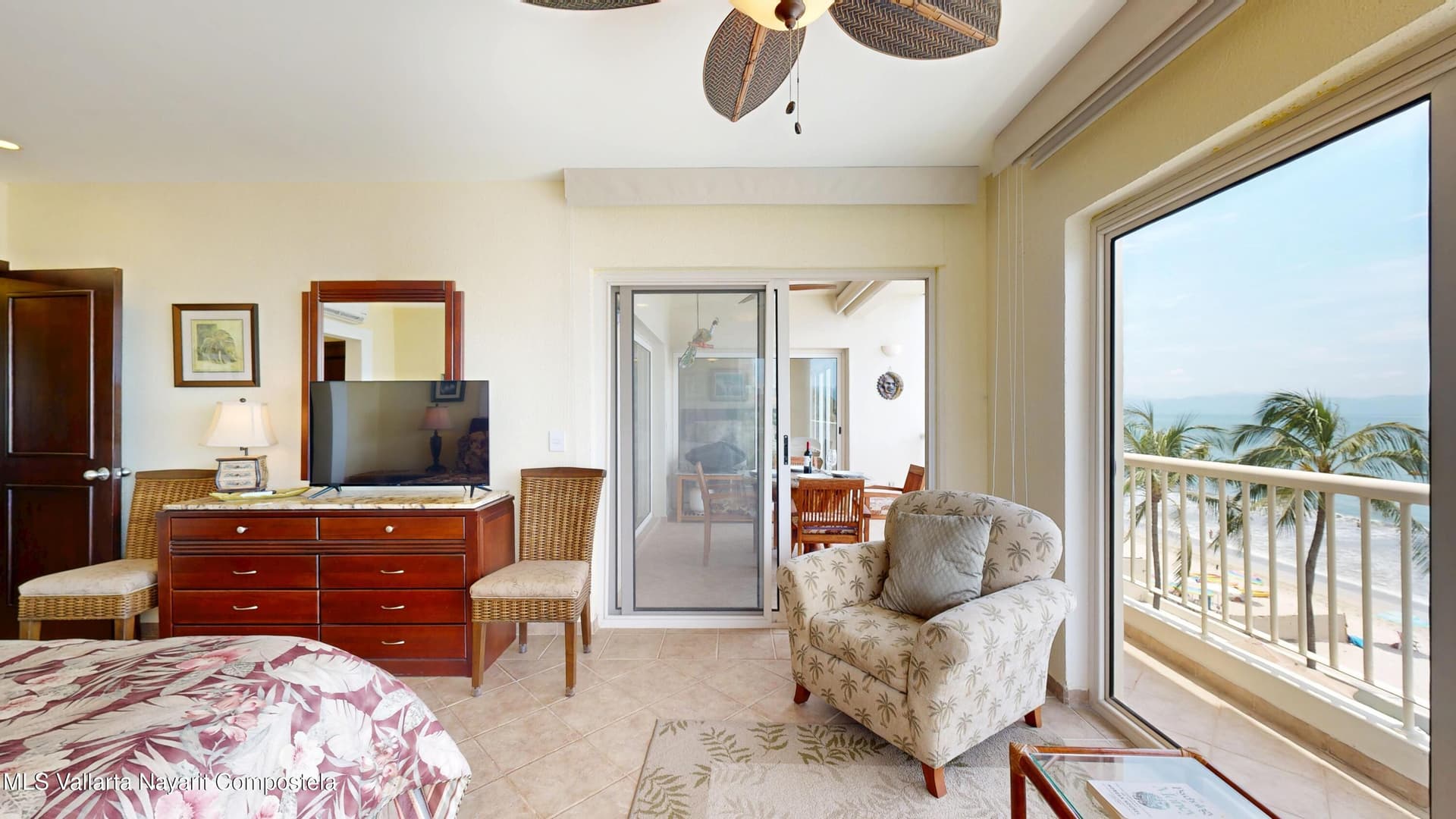 800 BOULEVARD COSTERO 7