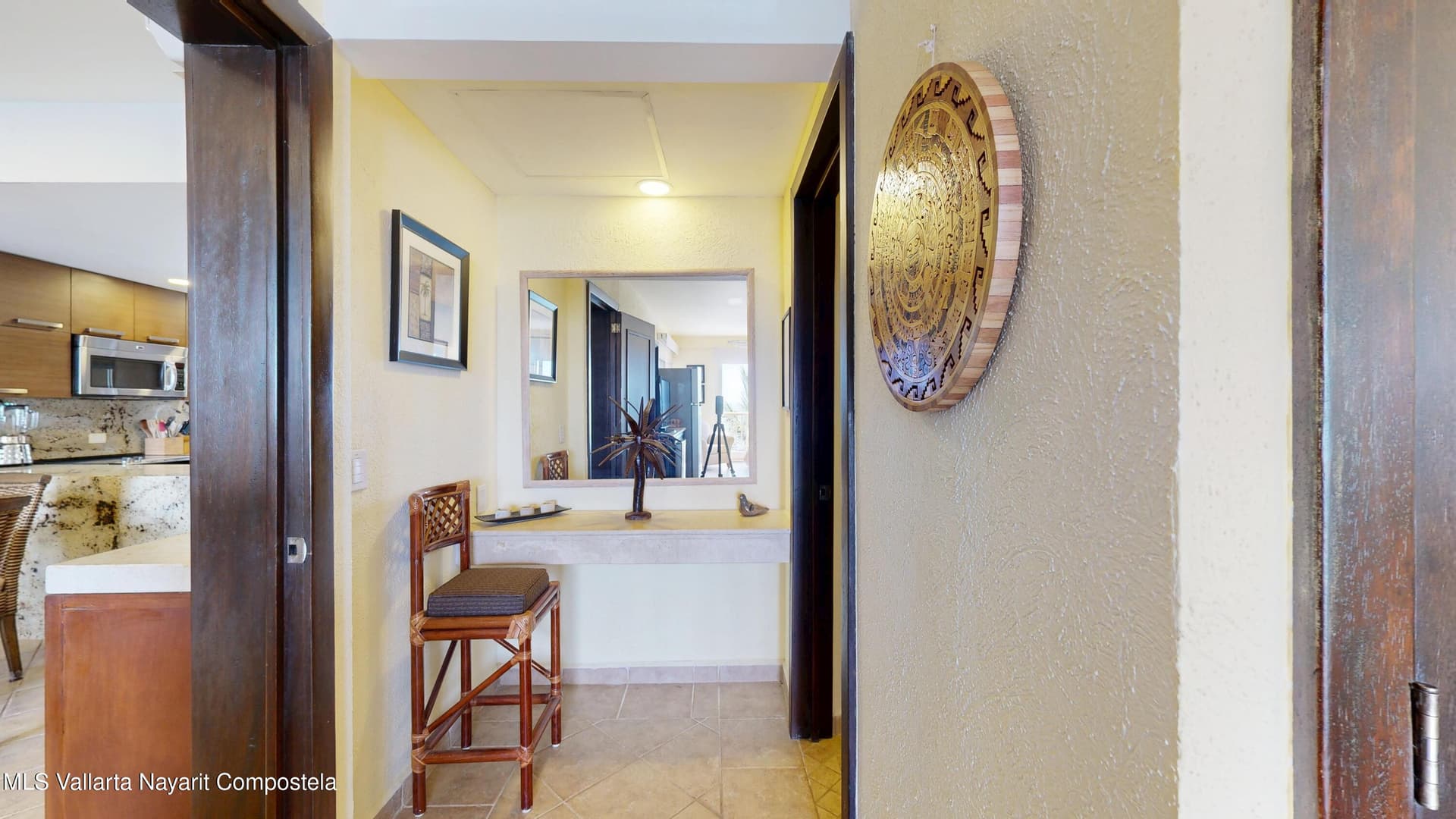 800 BOULEVARD COSTERO 4
