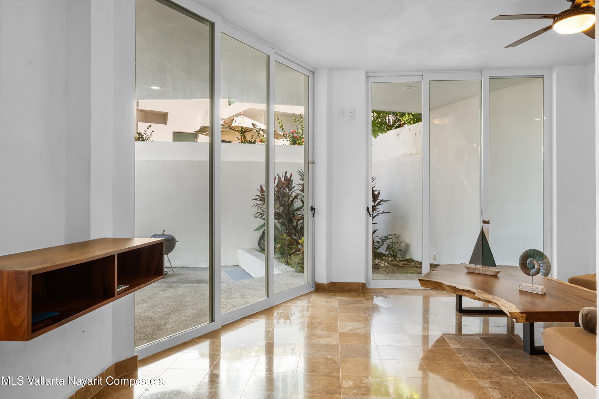 26 BRISAS VALLARTA AV. 10