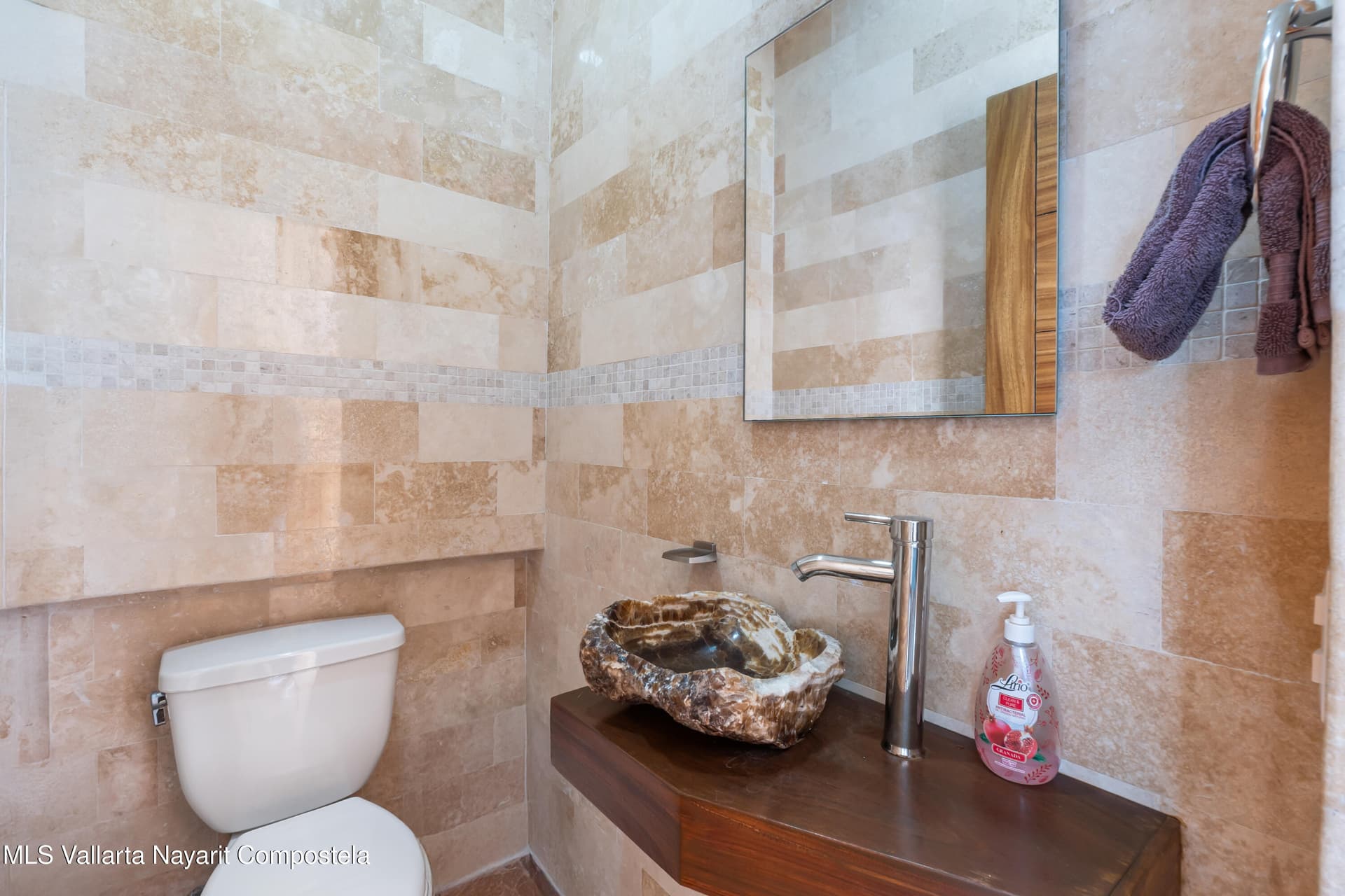 26 BRISAS VALLARTA AV. 20