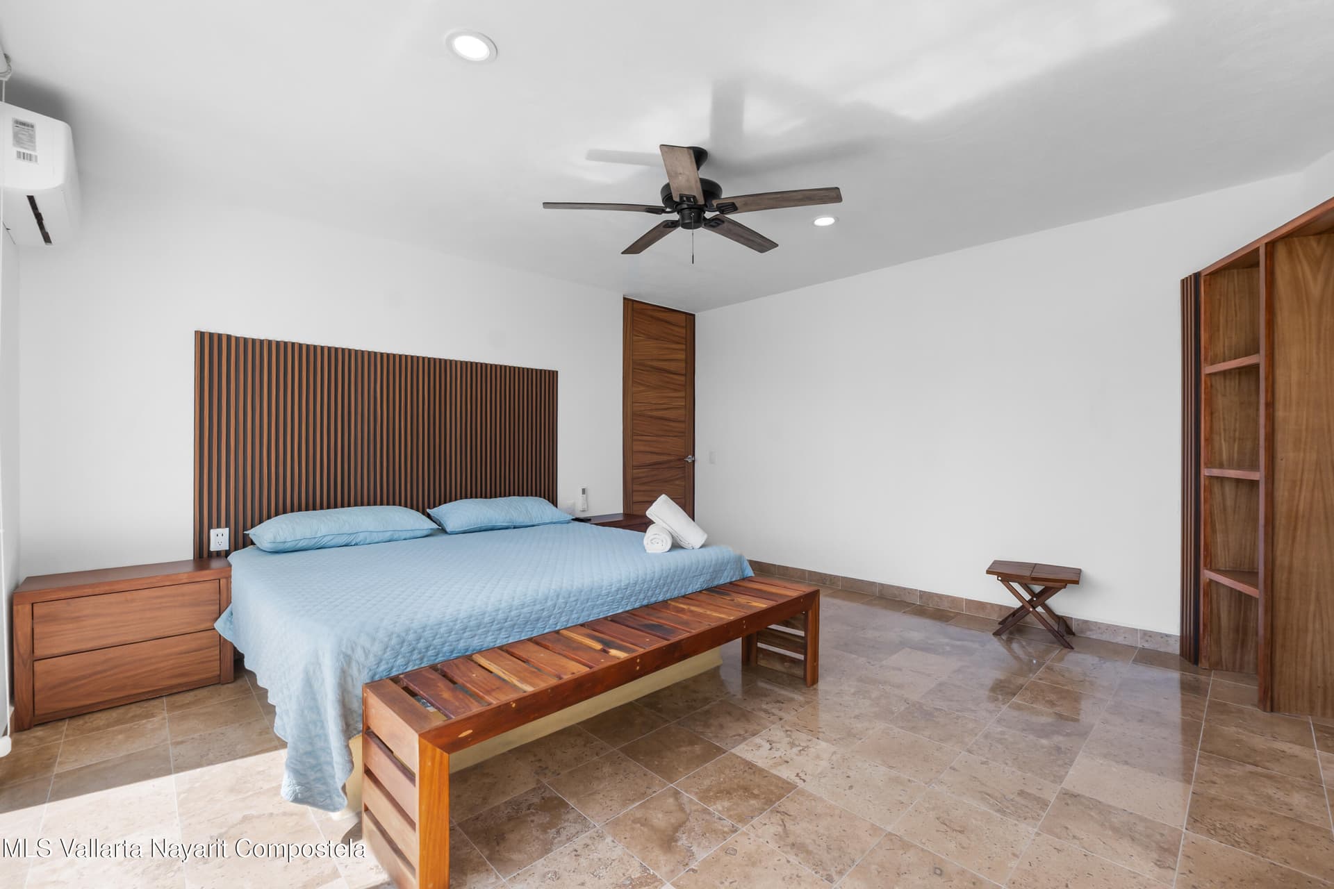 26 BRISAS VALLARTA AV. 23