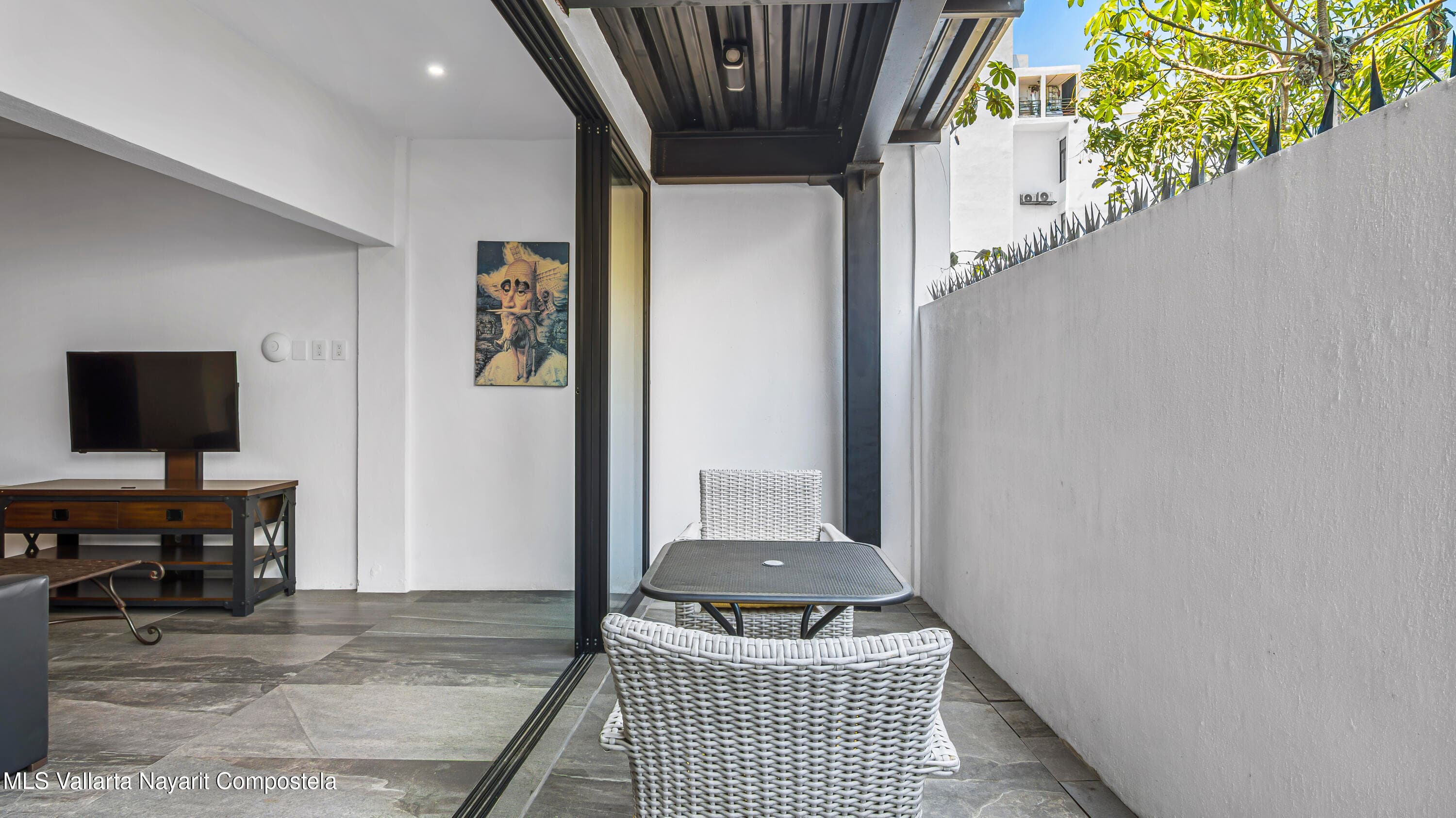 Condo CR1275 20