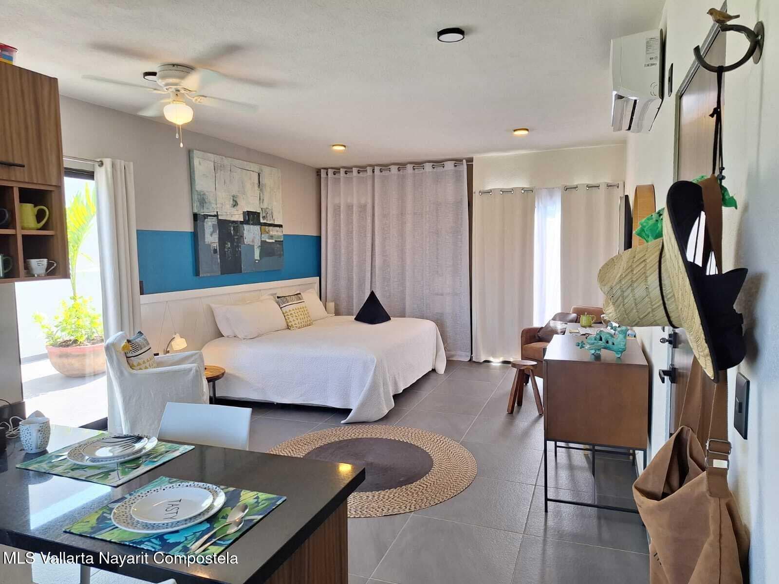 303 Paseo Foresta 4