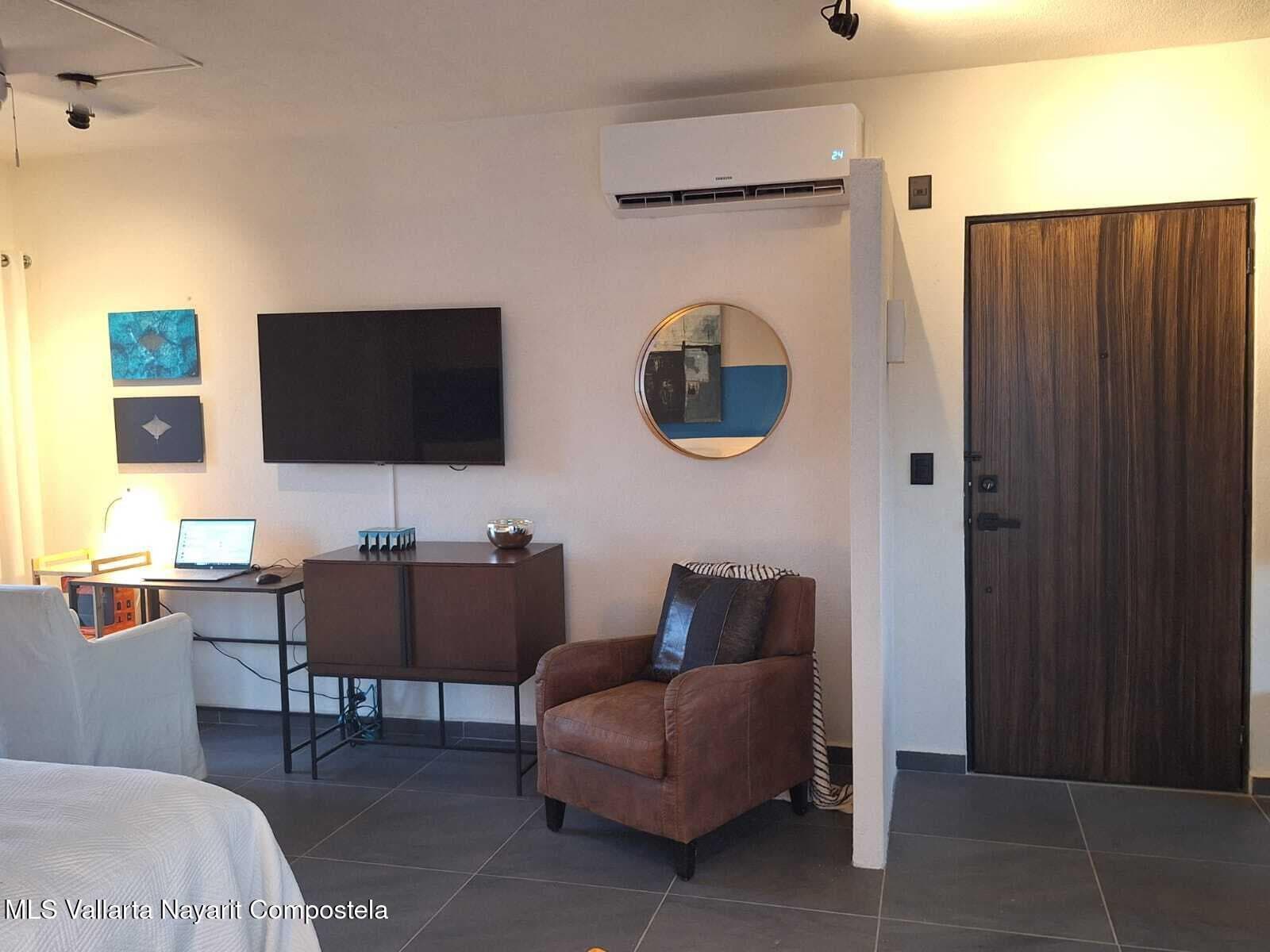 303 Paseo Foresta 8