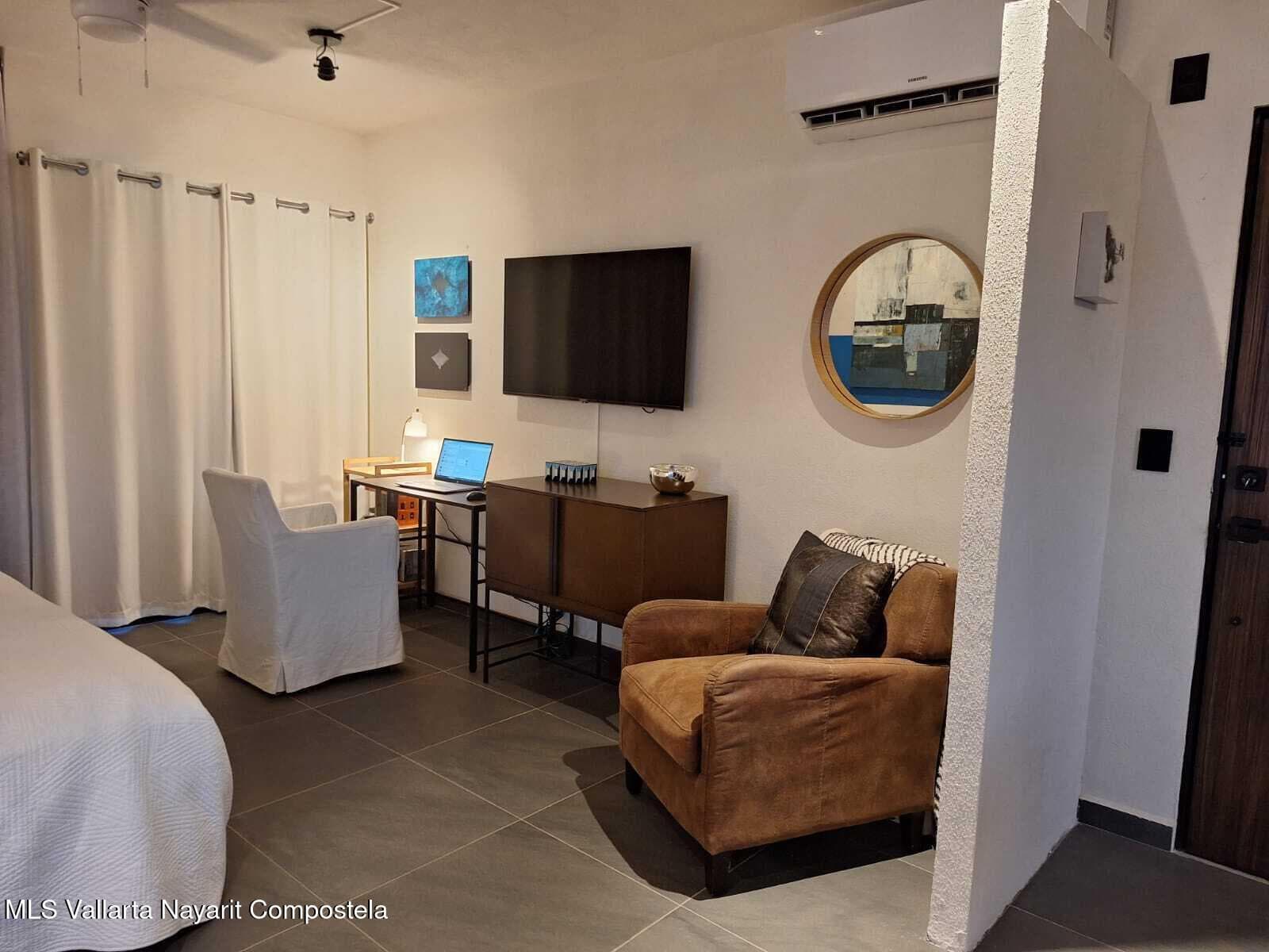 303 Paseo Foresta 7