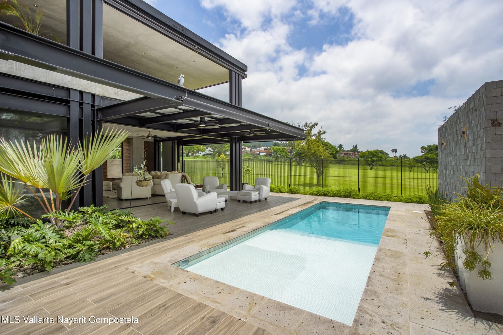9A Vista del Lago Poniente 16