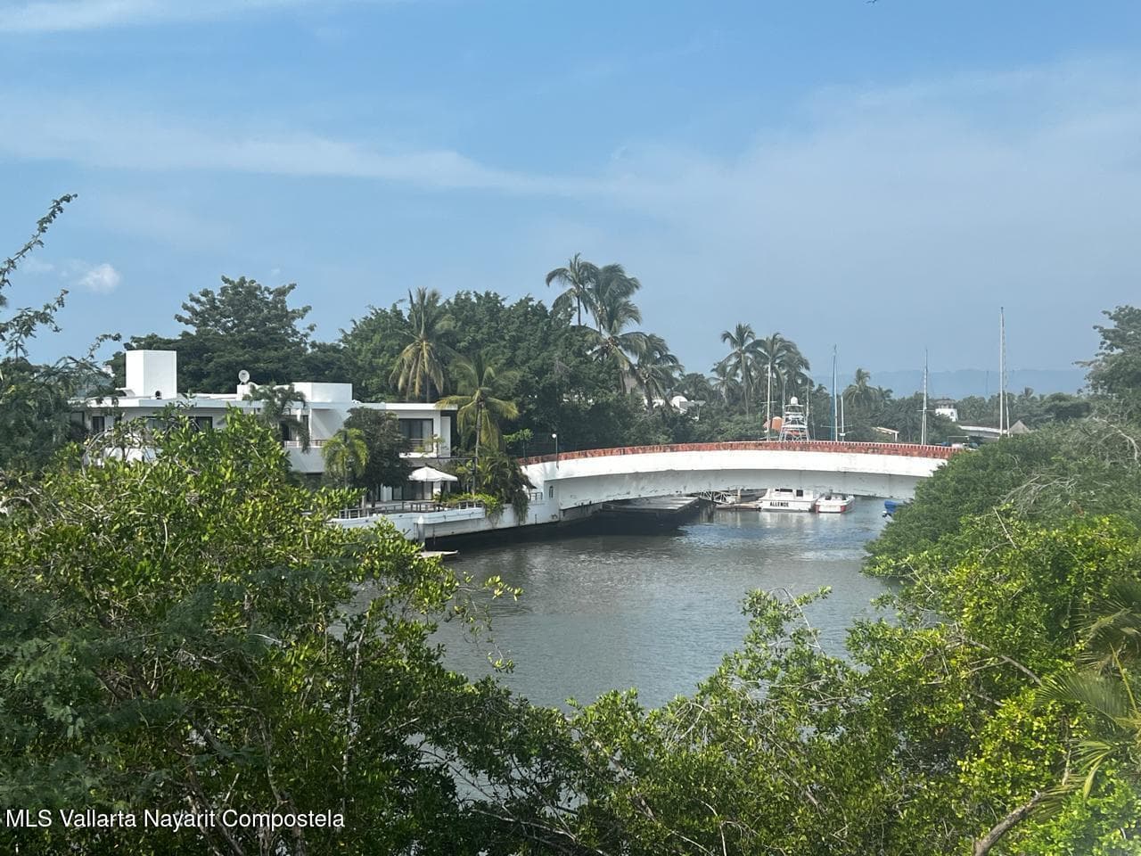 38 A Paseo de las Palmas 23