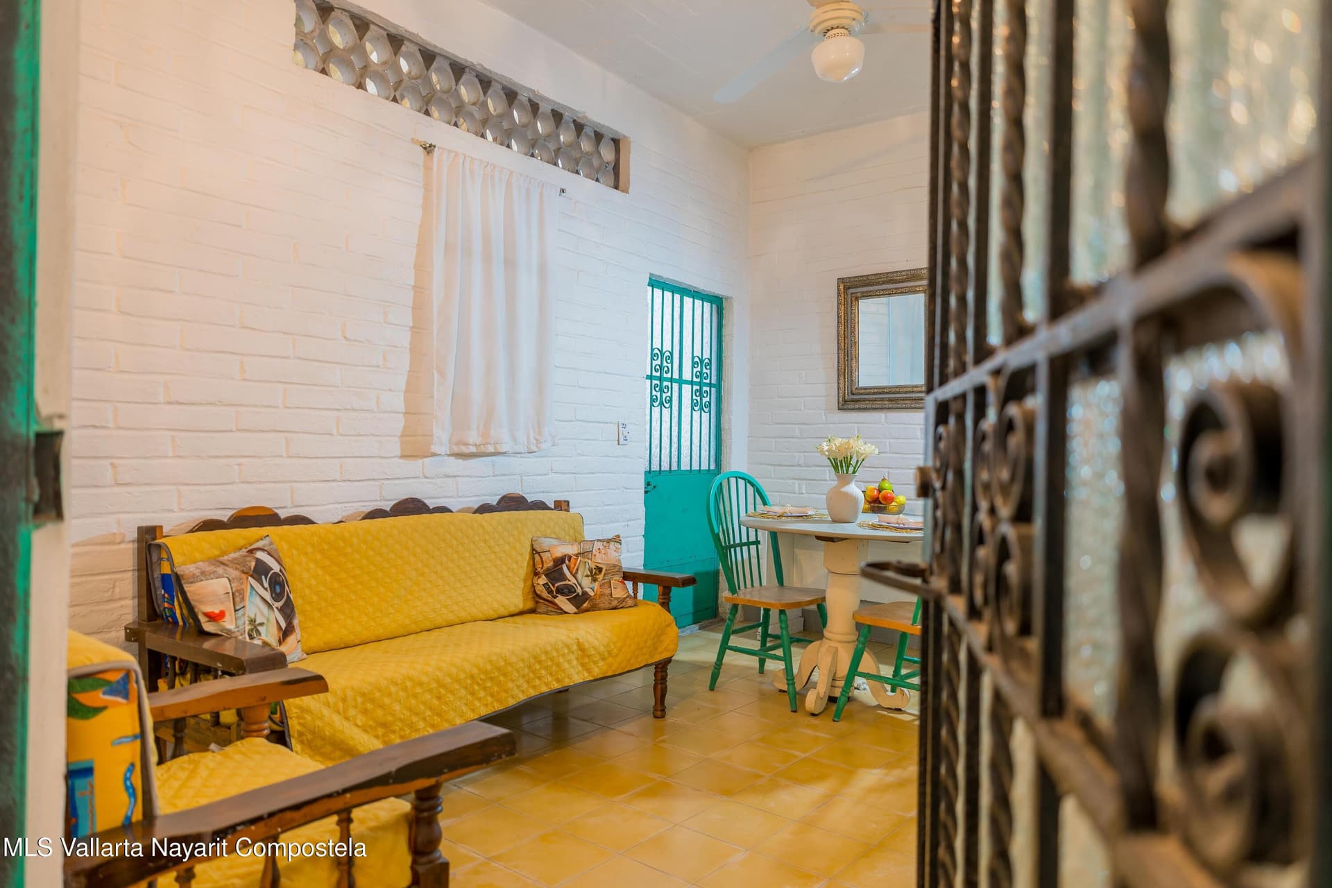 221 Naranjo 3