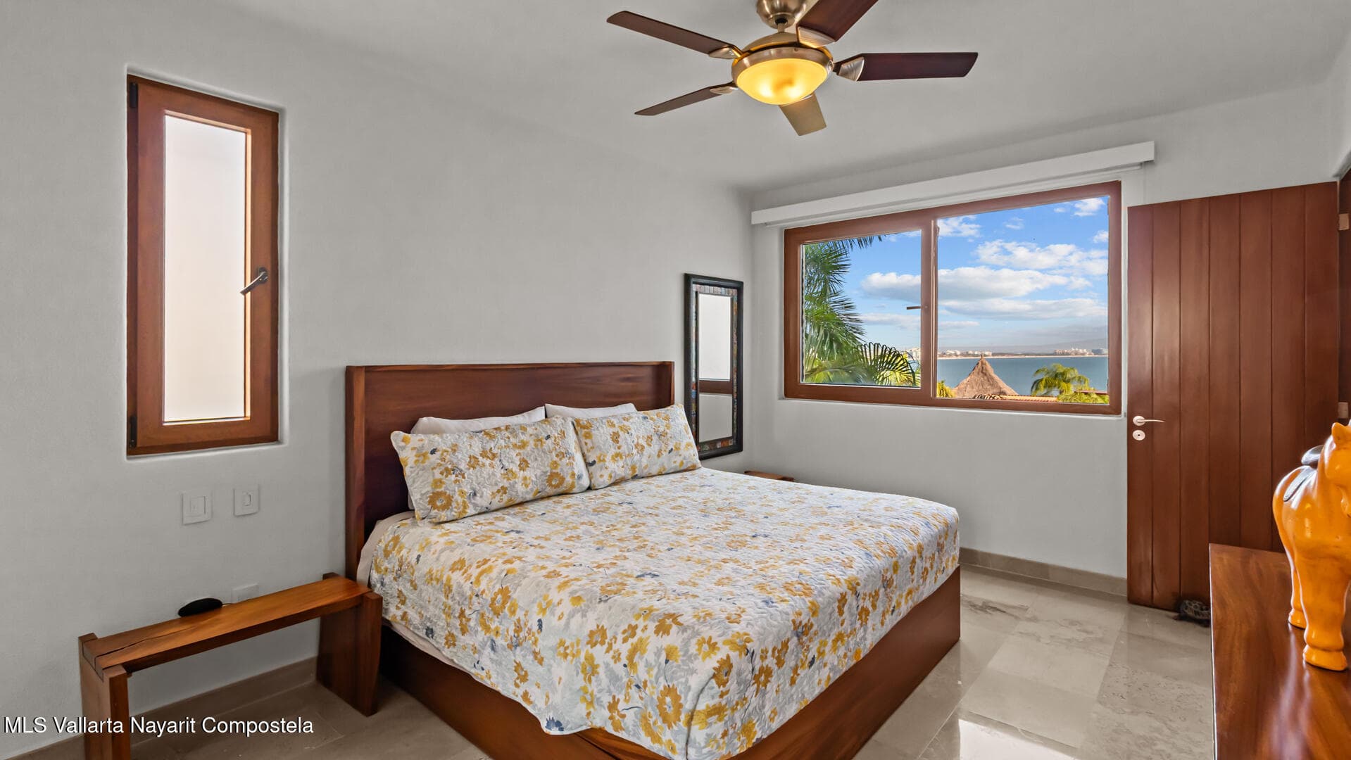 Punta Esmeralda 10
