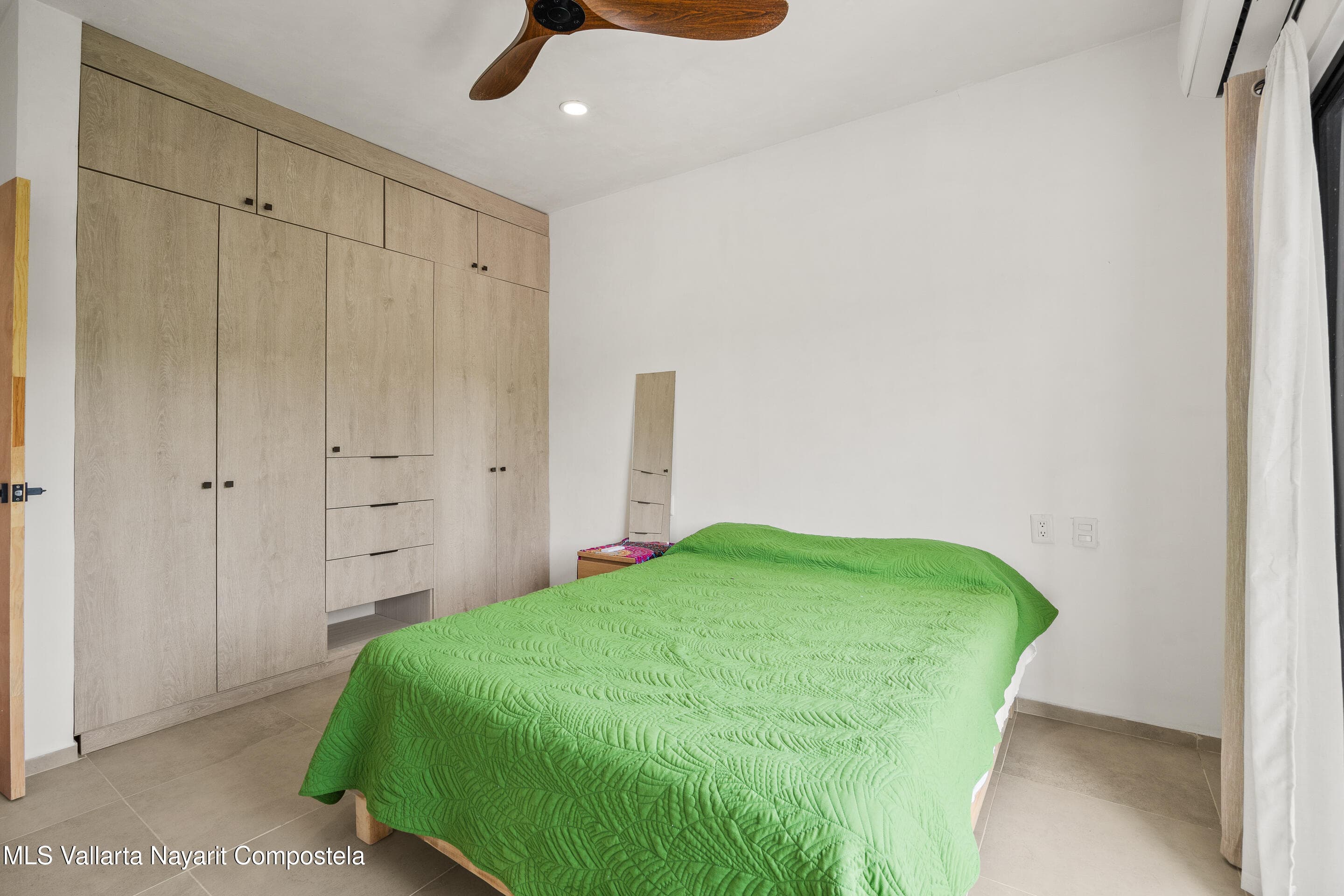 9 Calle Las Rosas 14